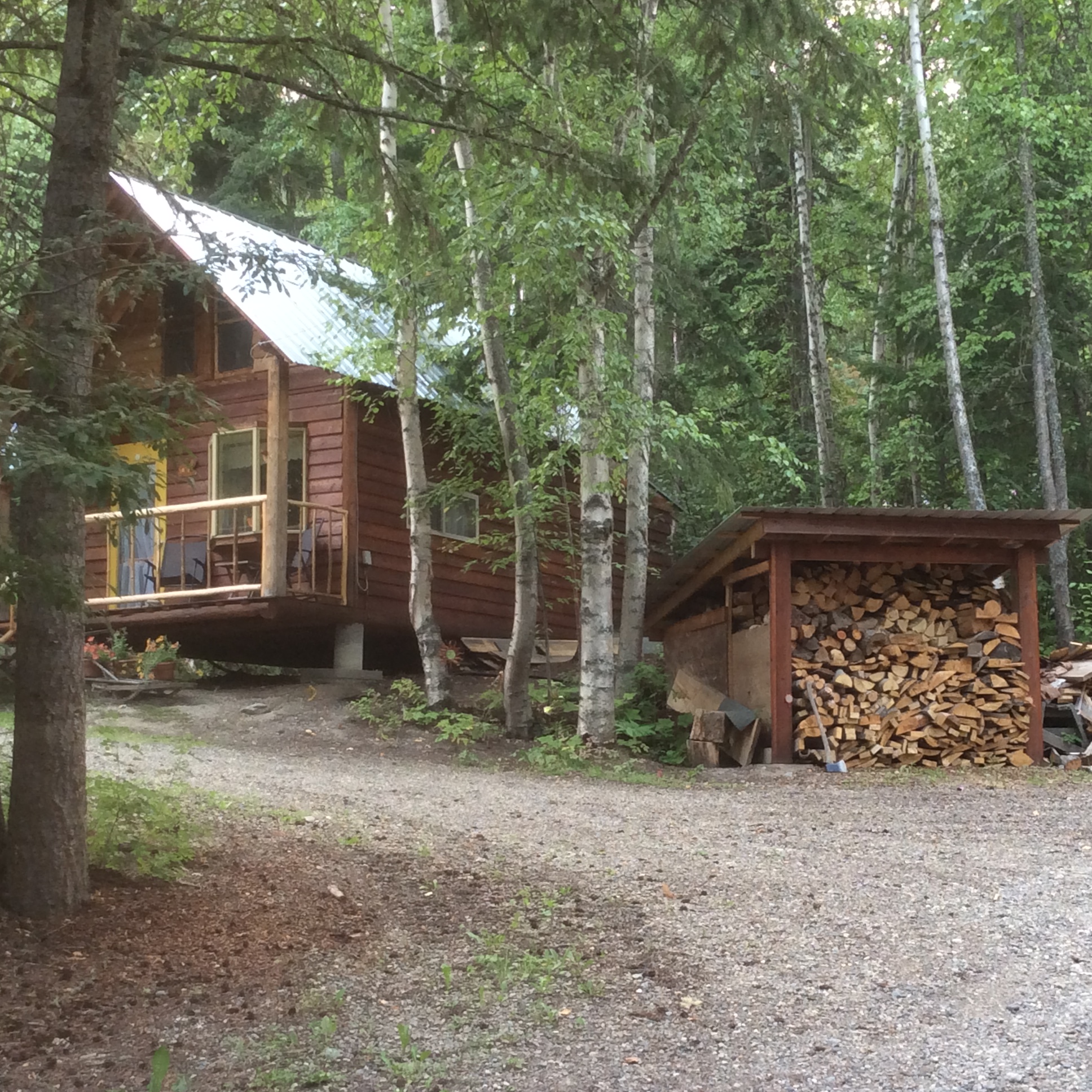 Cozy Rustic Cabin Retreat Cabins for Rent in Quesnel, British Columbia, Canada