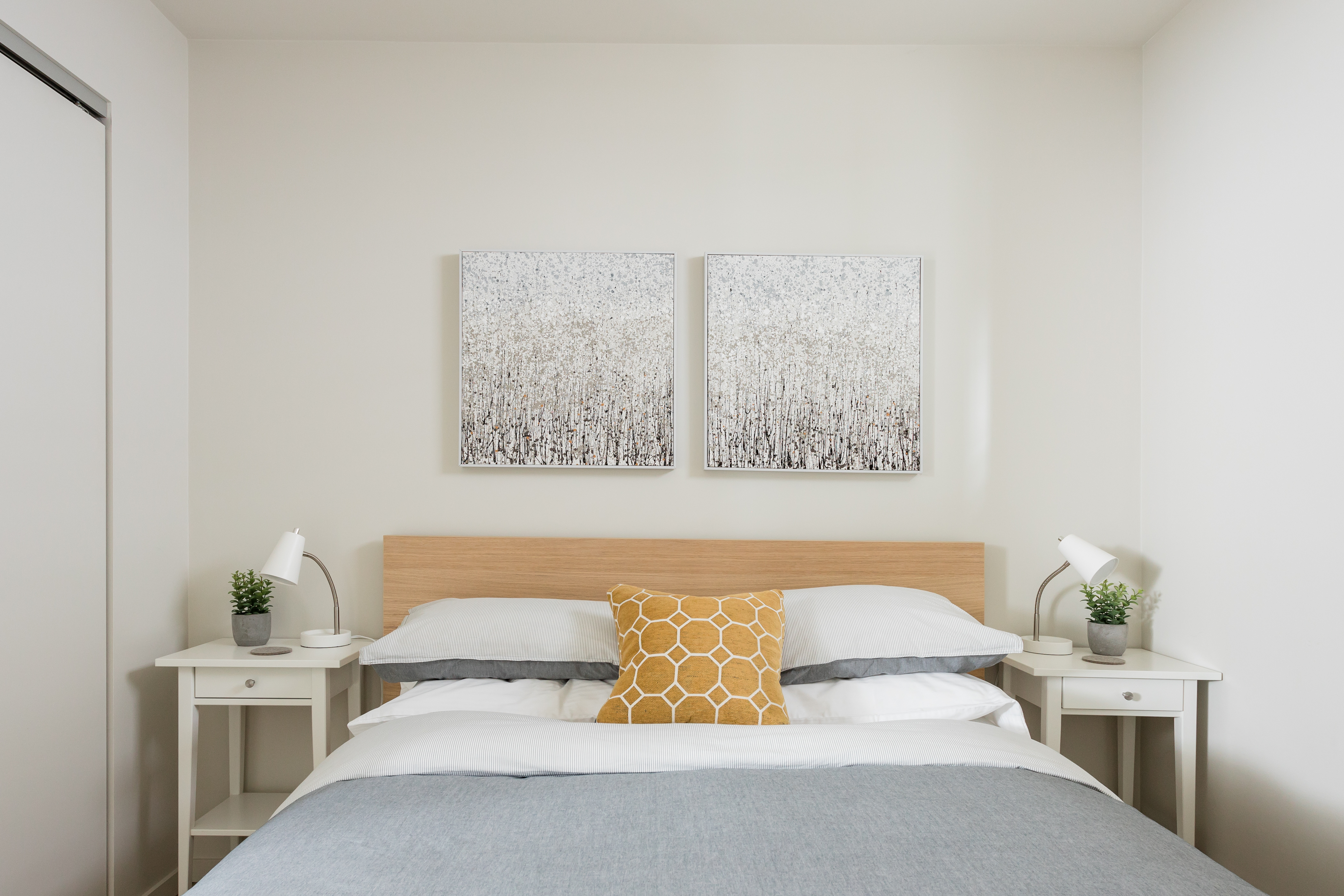 FIFA Fraser Village Modern Guest Suite