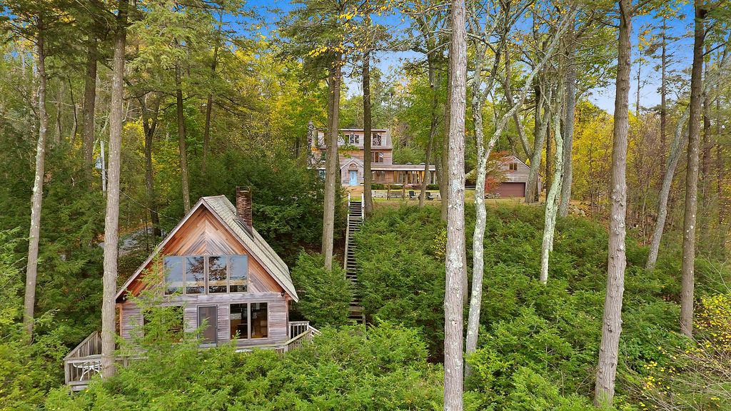 Lakefront Cottage near Hudson Valley Cottages for Rent in Putnam