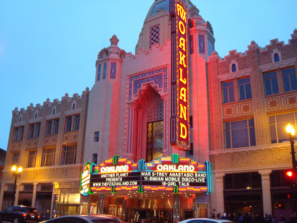 Perfect location for FOX, BART, SF! in Downtown, Oakland