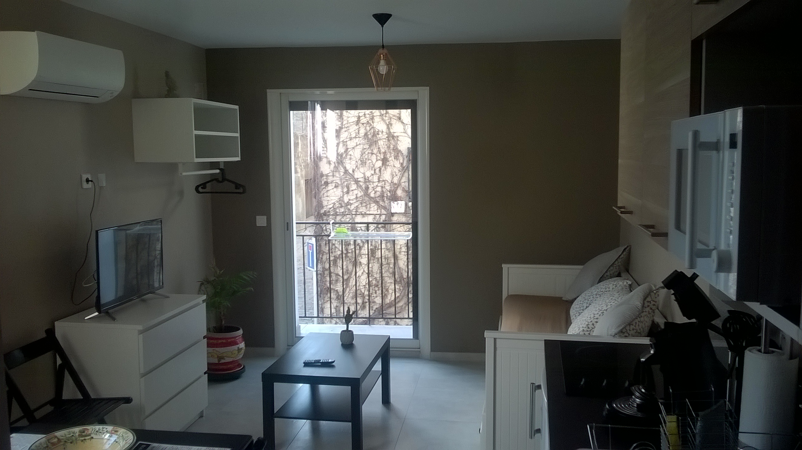 Studio in the heart of the city, quiet, refurbished
