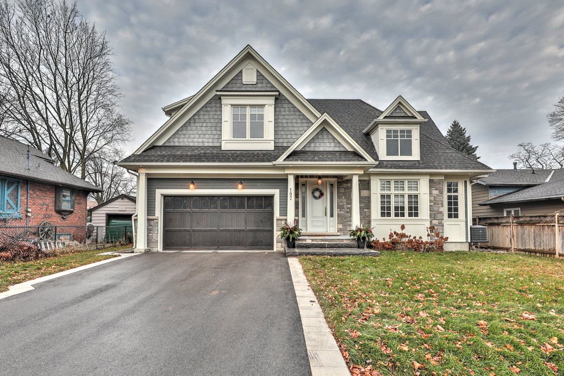 South Oakville Villa 4 BDRM Home Steps to the Lake Houses for Rent in