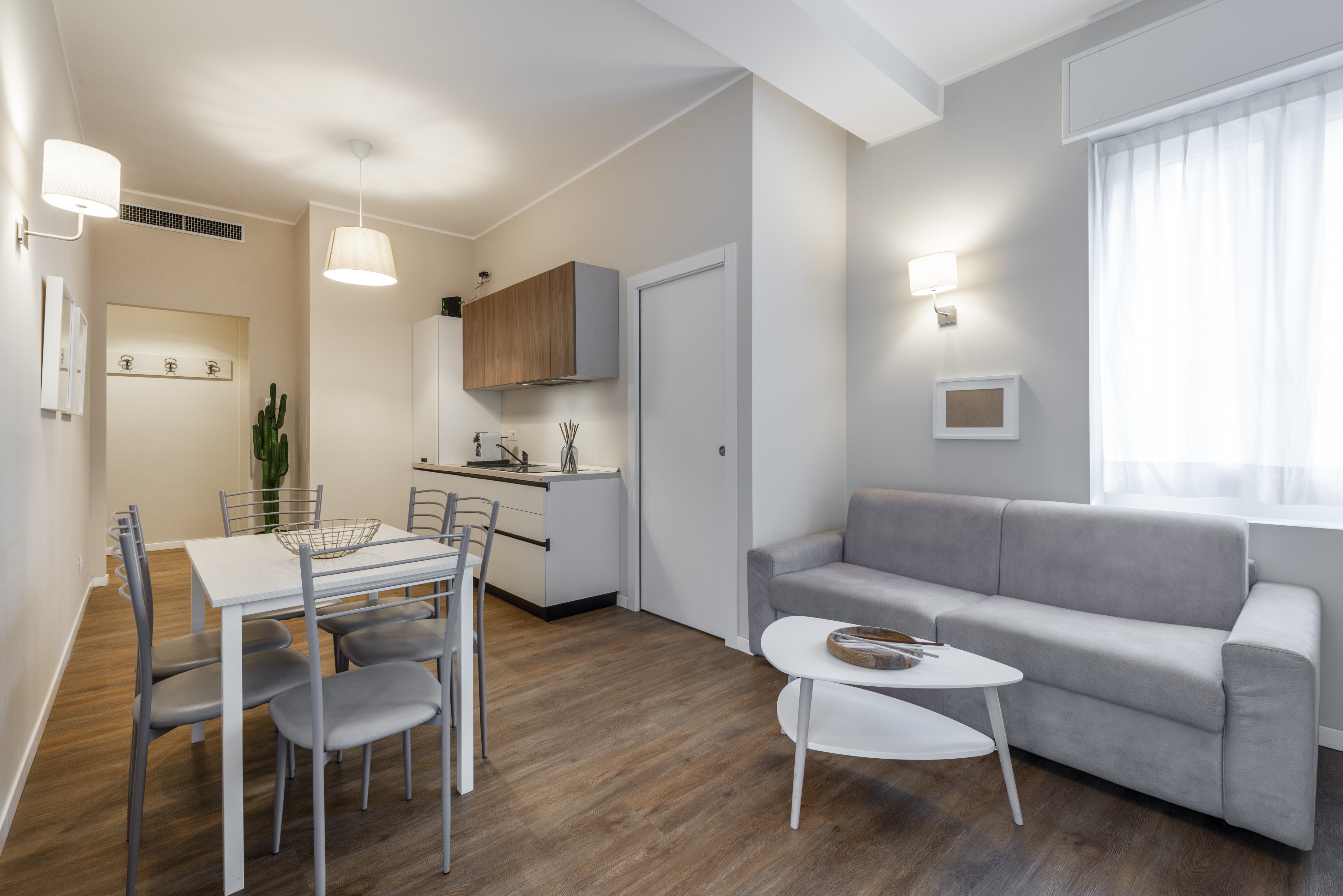 DUOMO12 - Exclusive Apartment for 6 People