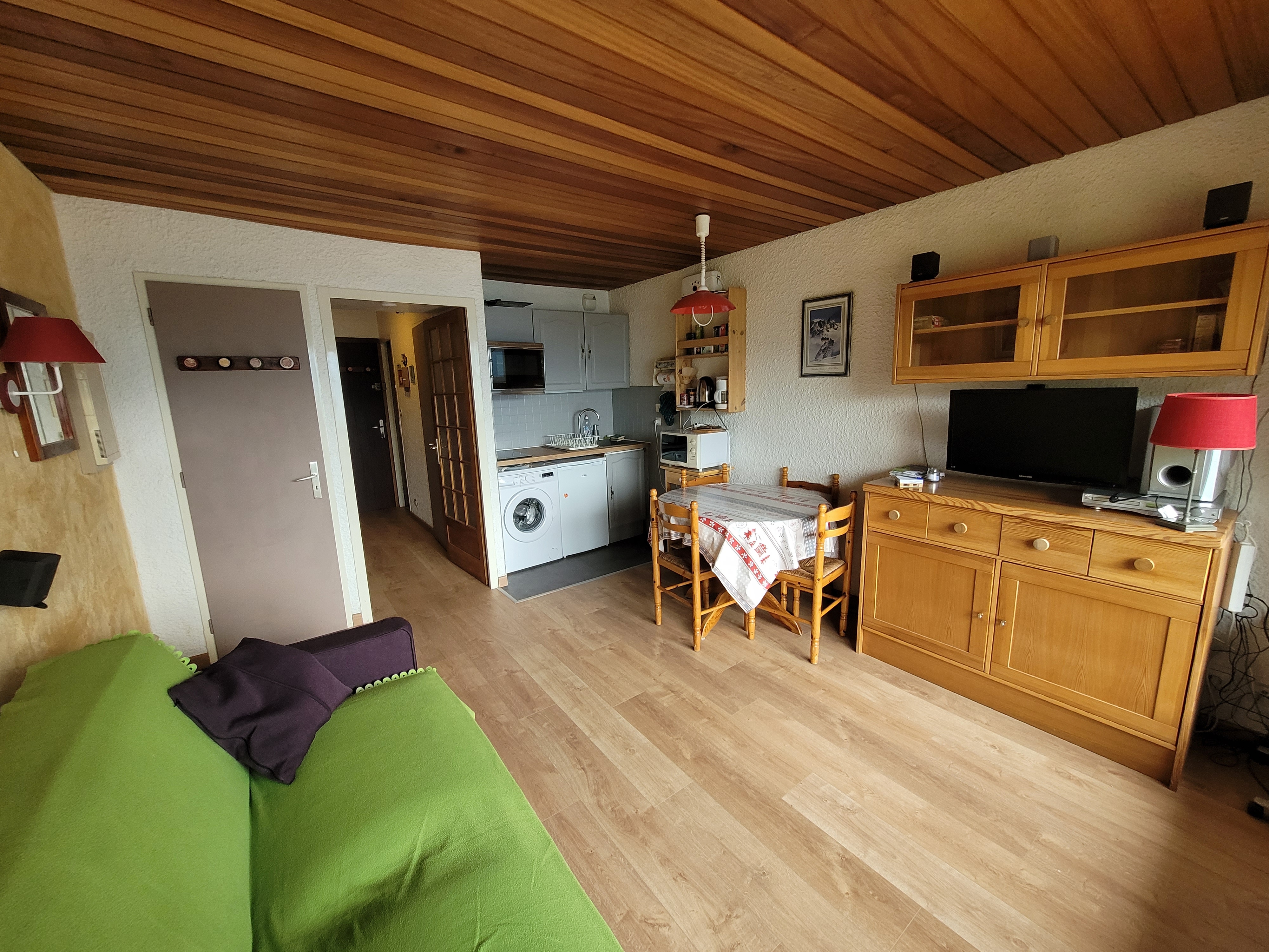 Studio 4 pers Auris en Oisans at the foot of the slopes