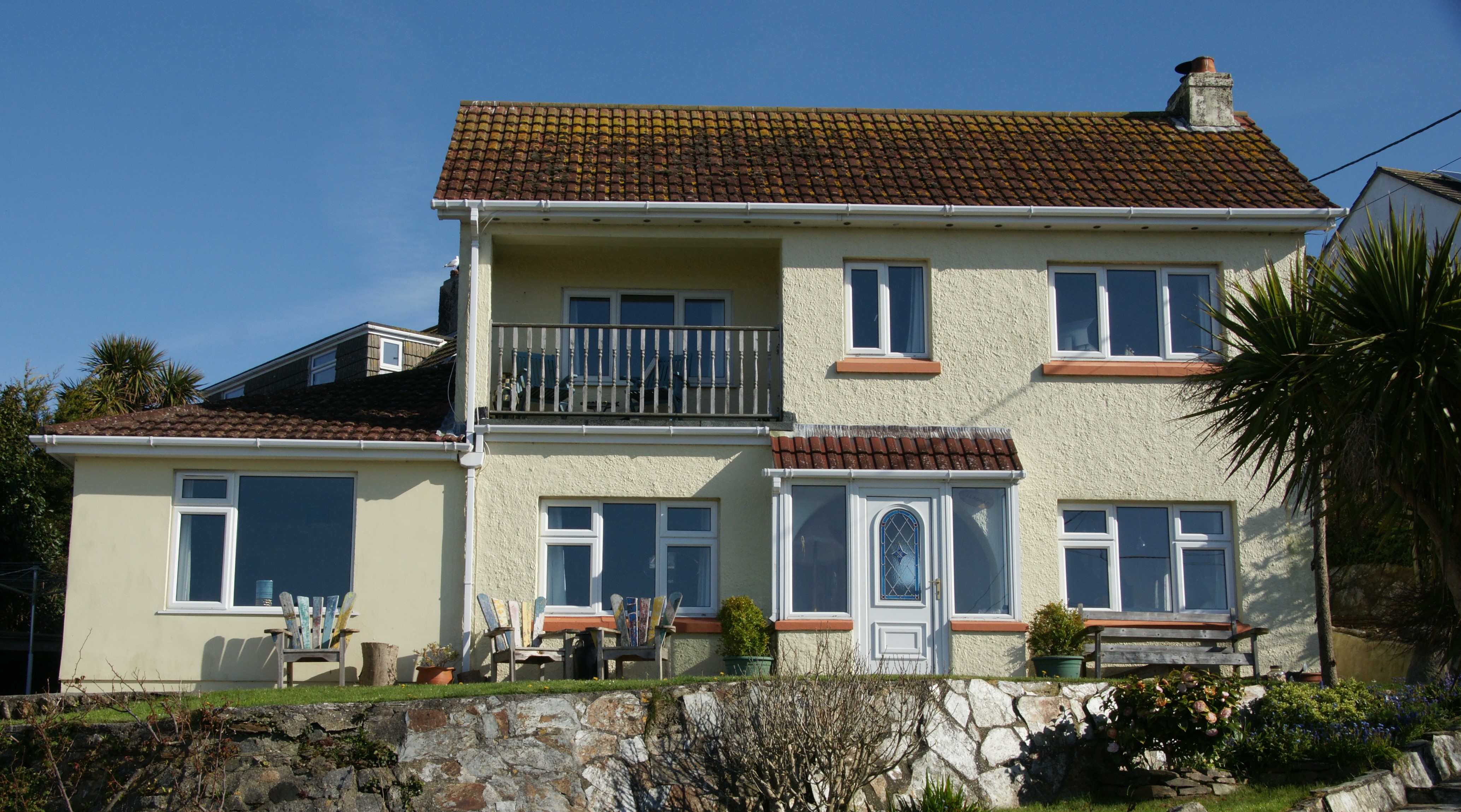 Little Lladnar - with free parking