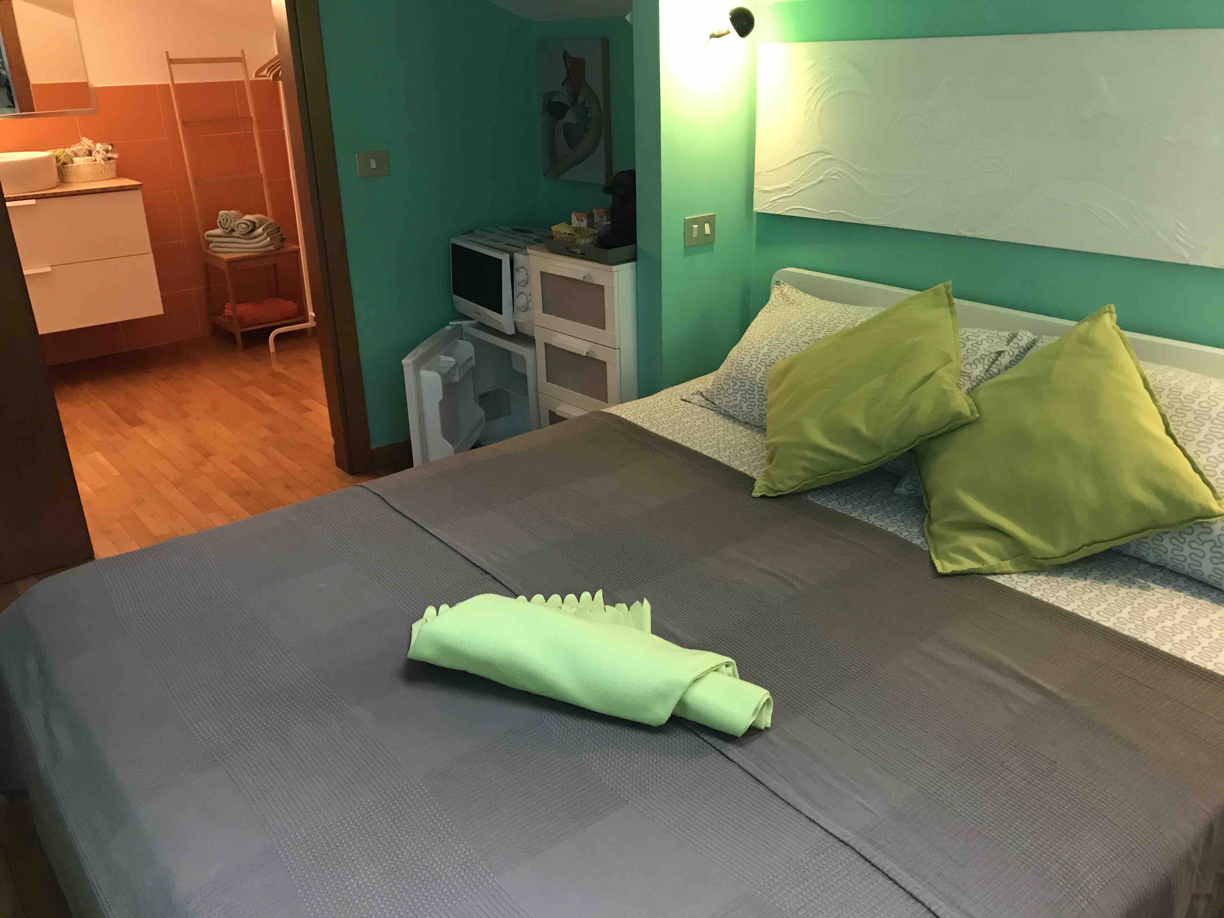 Cozy room with Private Bathroom in Borgo Panigale - Reno, Bologna