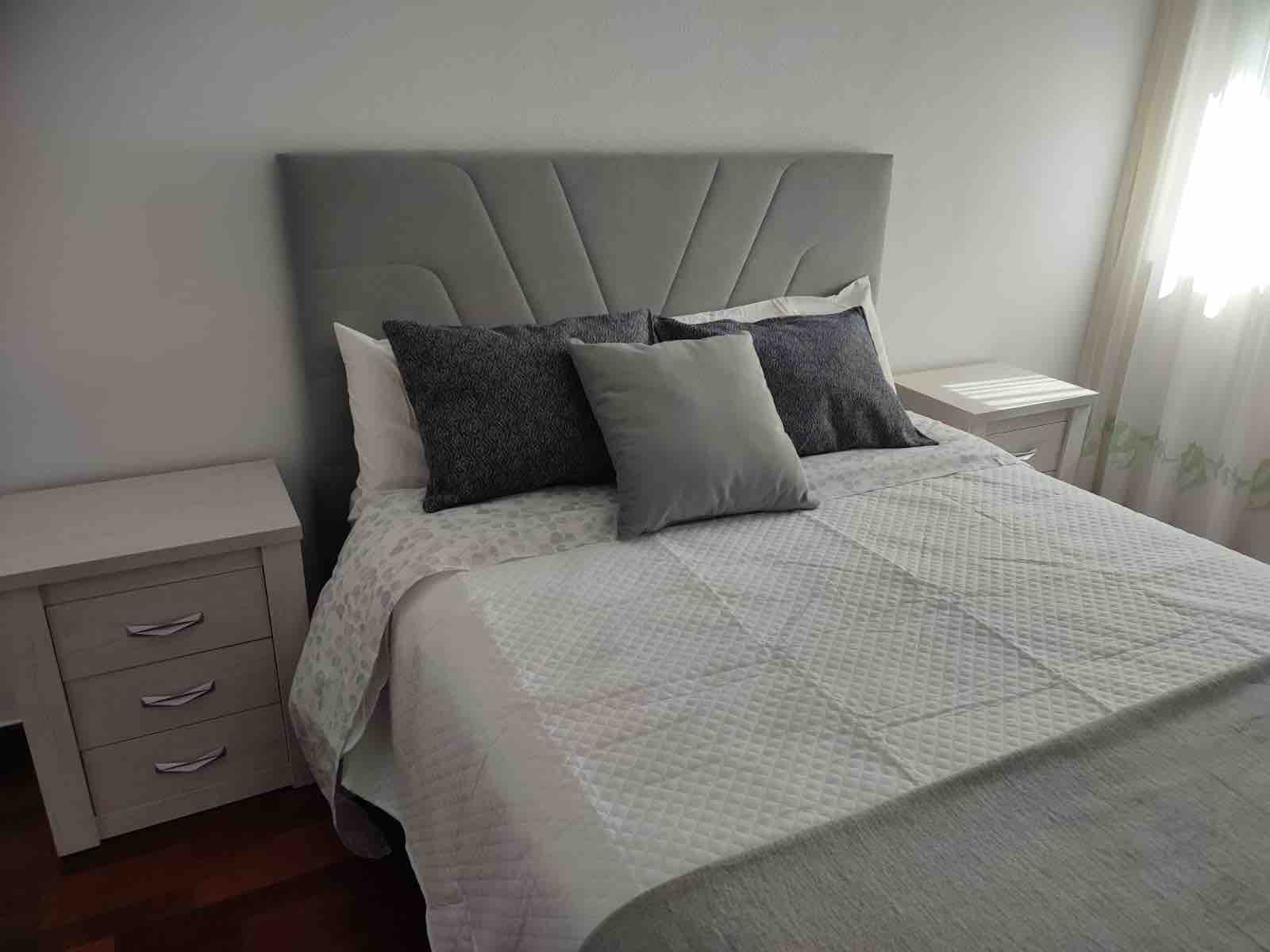 Apartment in front of Santoña promenade