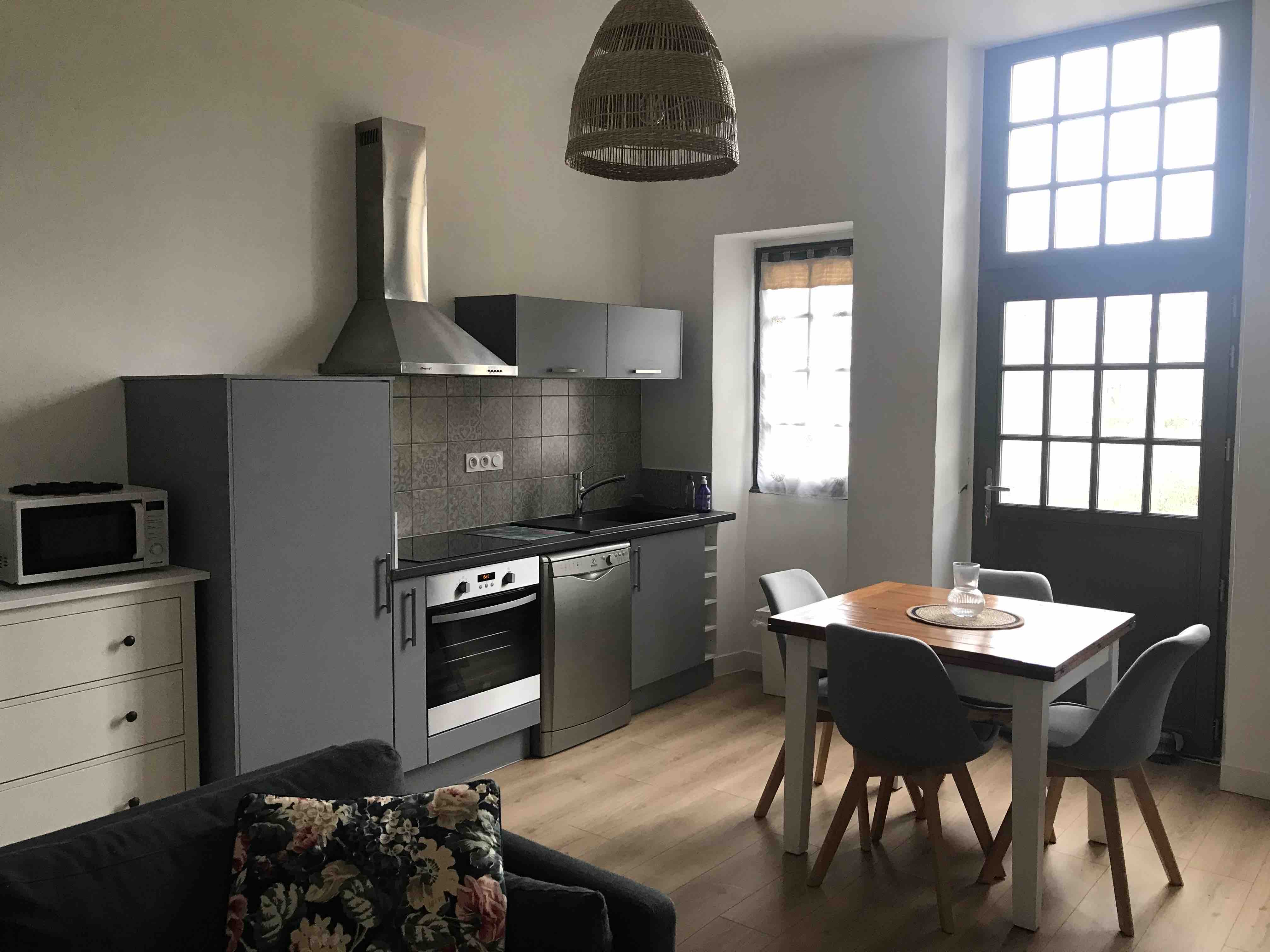 Charming Talmont Saint Hilaire Sea Apartment