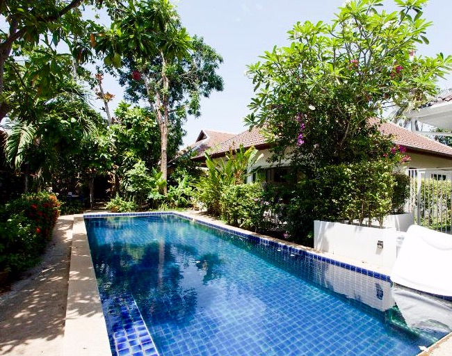 Rawai Bungalow Sea Bungalows for Rent in Tambon Rawai, Chang Wat