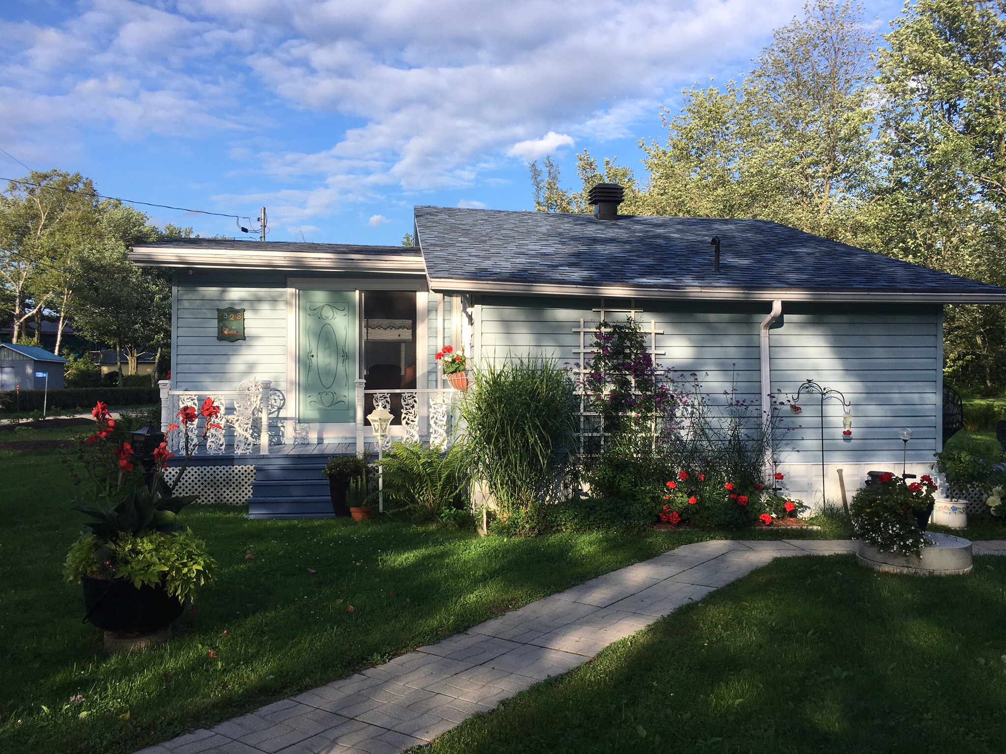 L’Instant Présent Repos et Détente CITQ 302418 Chalets à louer à