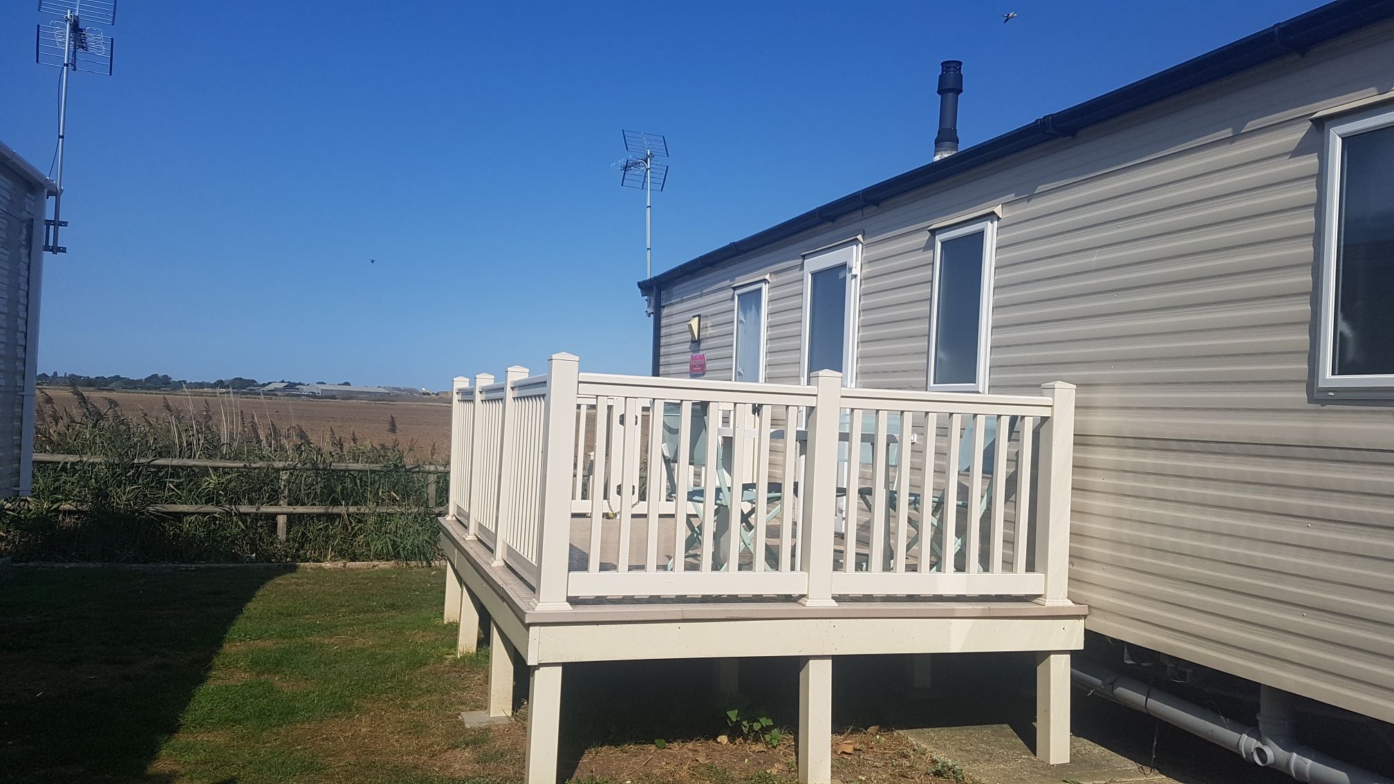 Lovely 8 berth caravan available through winter