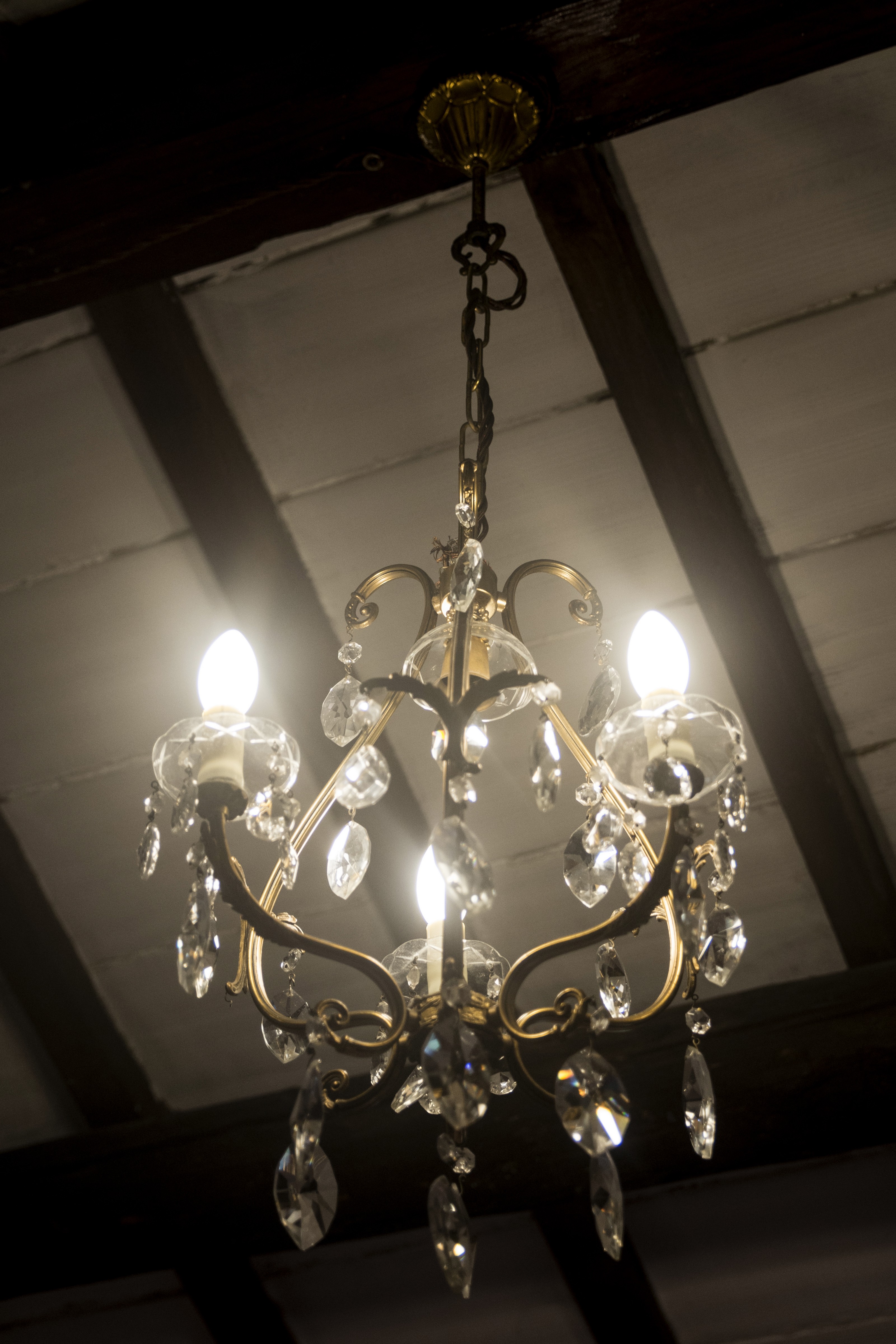 La Casetta La Casetta, Cosa Significa In Italiano Chandelier