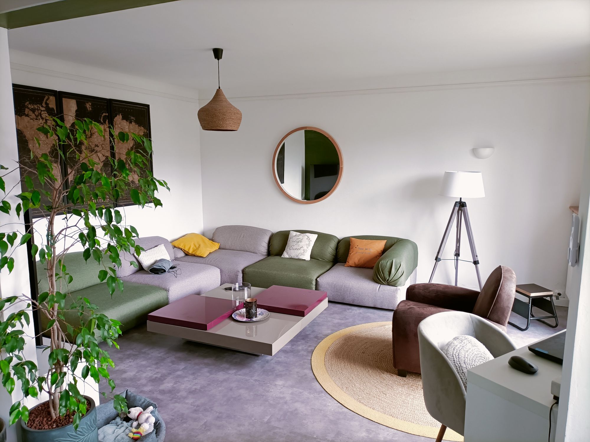Quiet and bright house