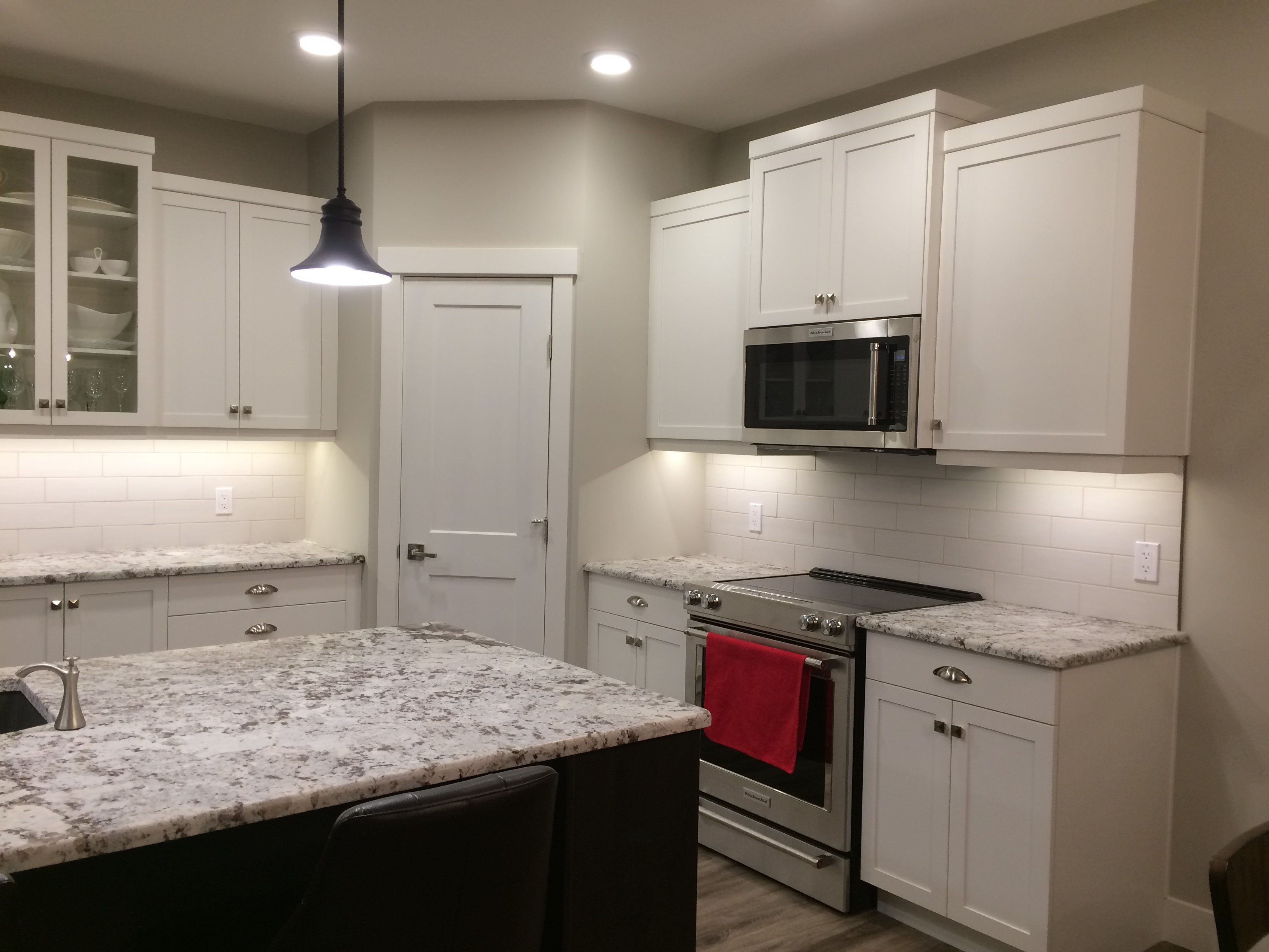 Beautiful 3 Bedroom walkout bungalow with a view!