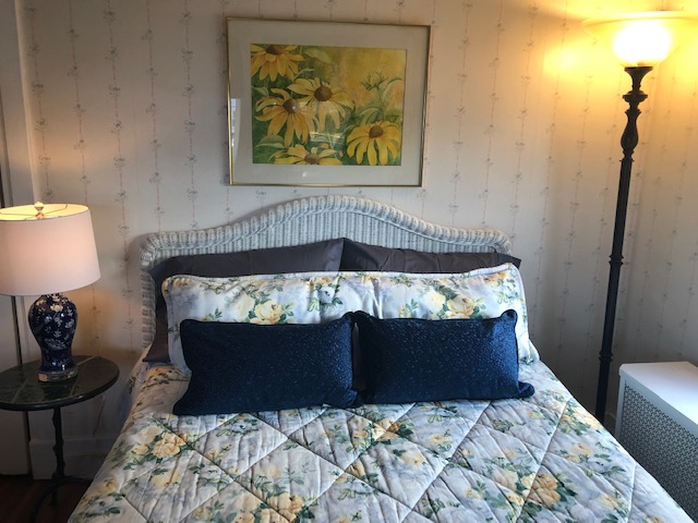 Private Room in Historic Residential Home in NINTH WARD, Albany