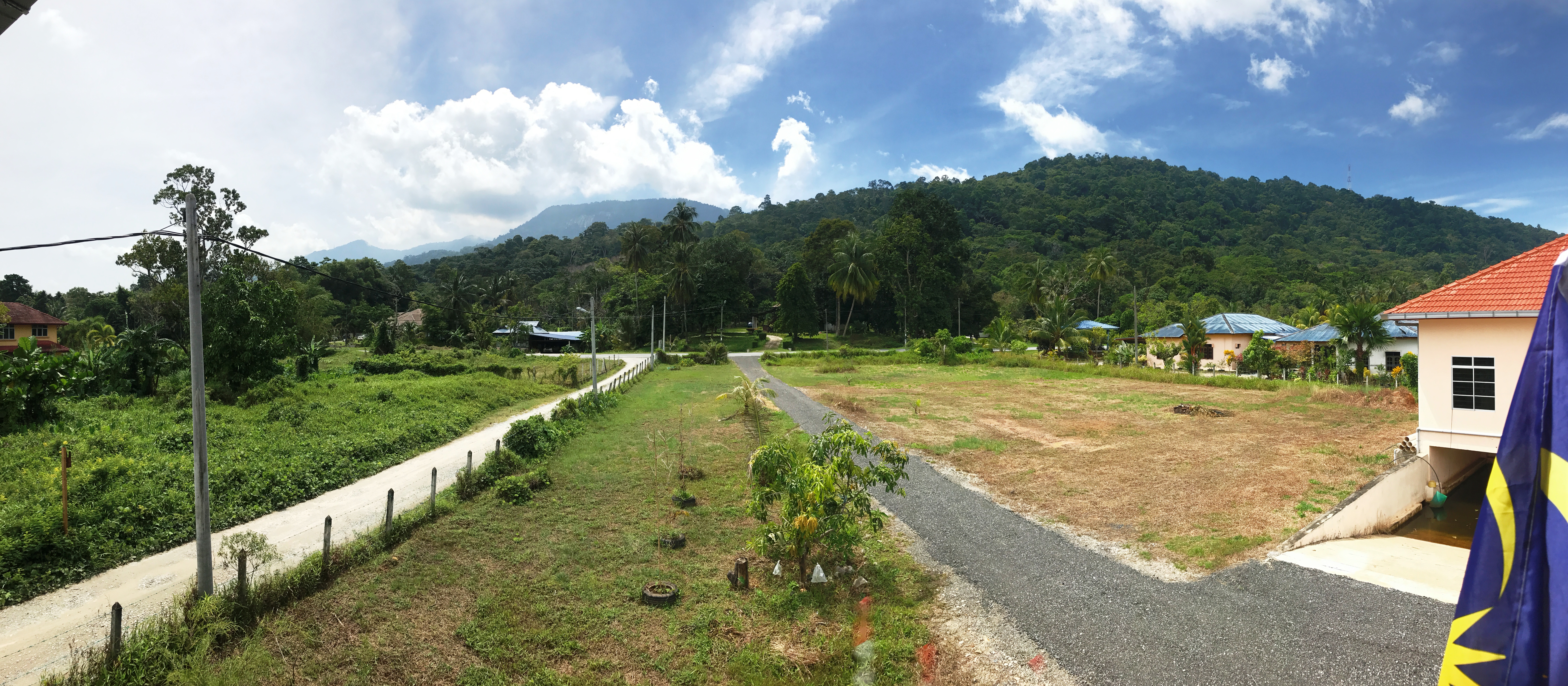 Bee Good Chalet Room 2 Beach And Hill Views Tiny Houses For Rent In Yan Kedah Malaysia