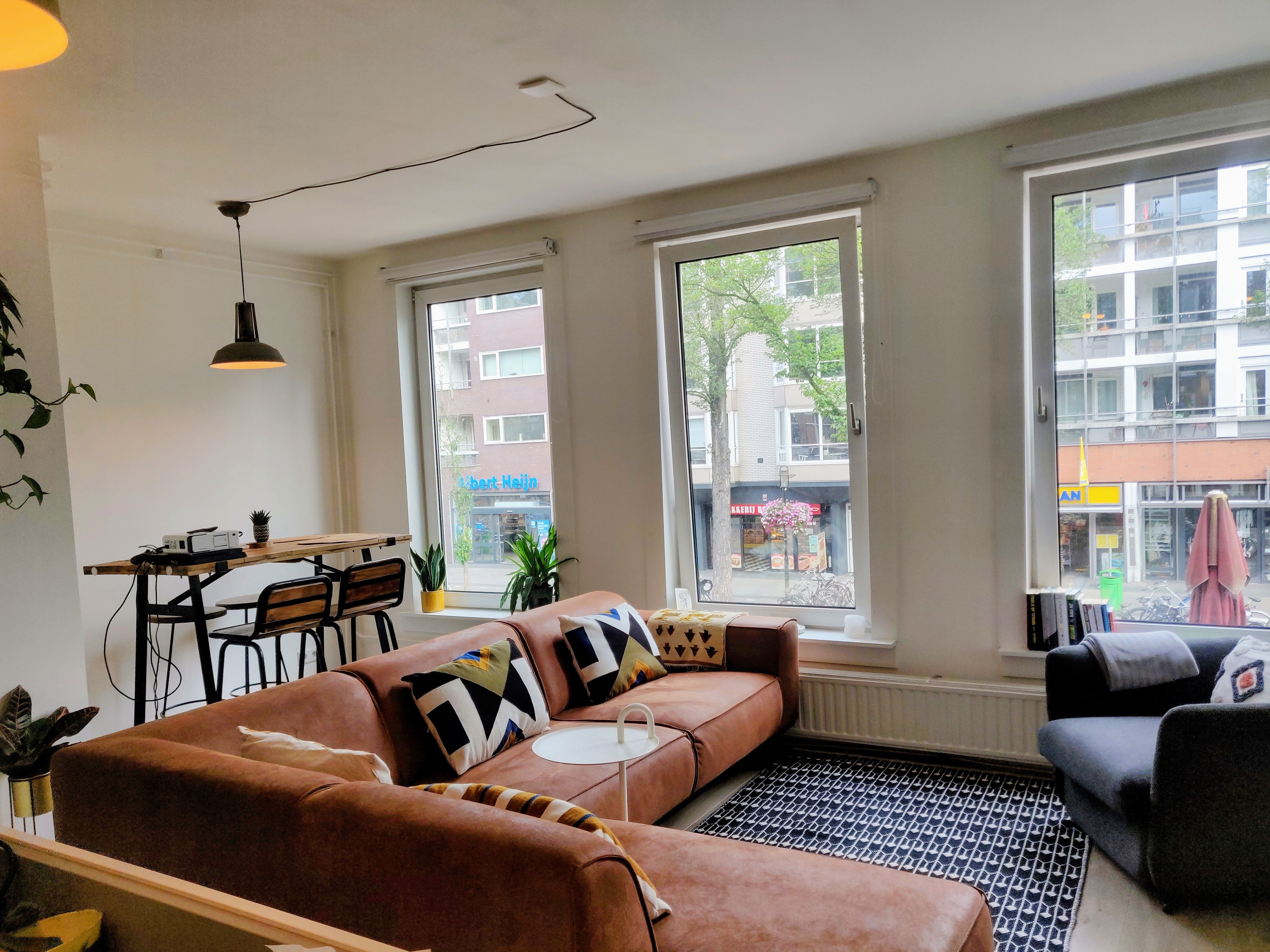 Entire apartment in the ♥️ of Ams with a balcony. — Amsterdam stay