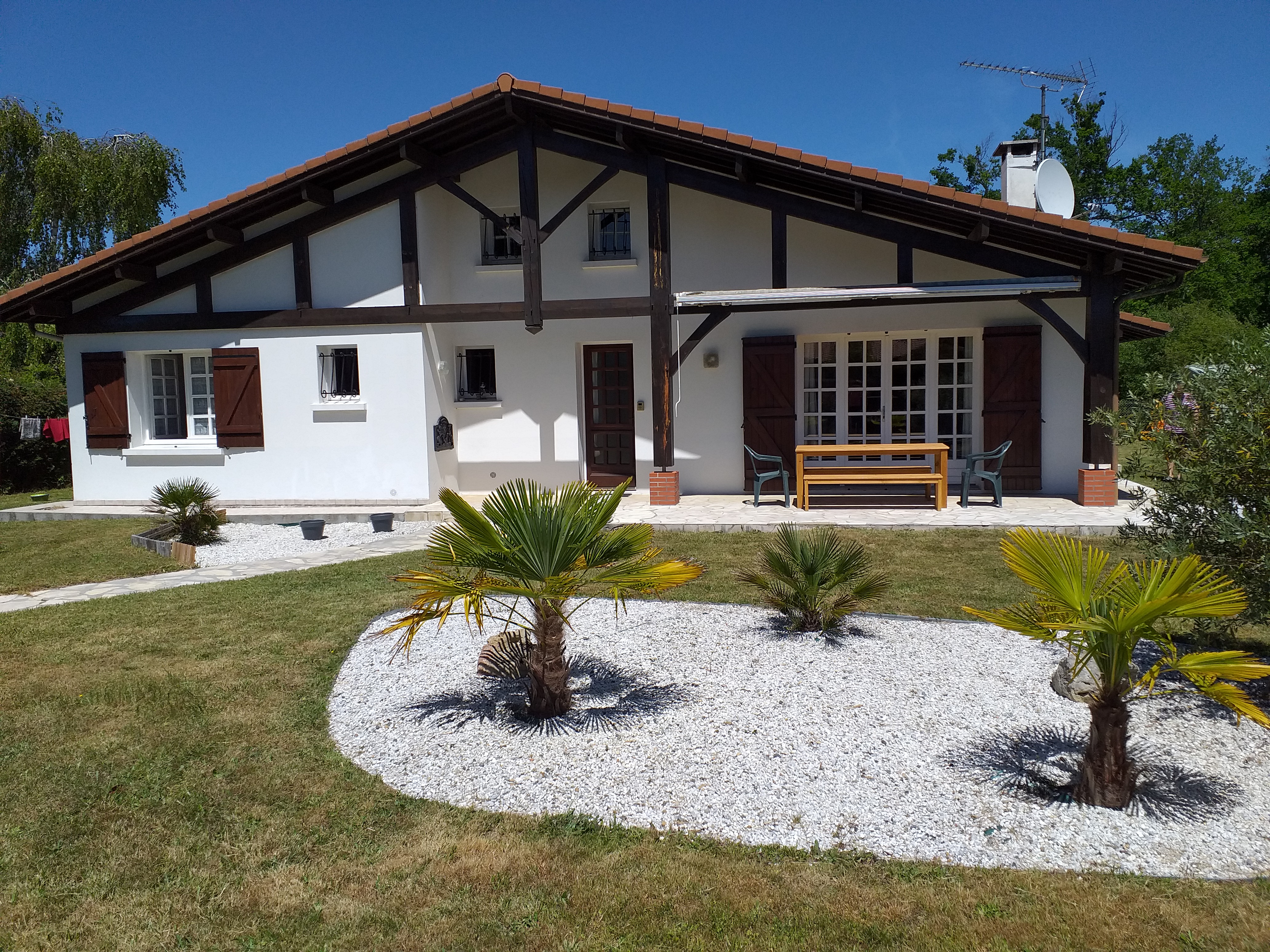 Maison  location aureilhan40200.