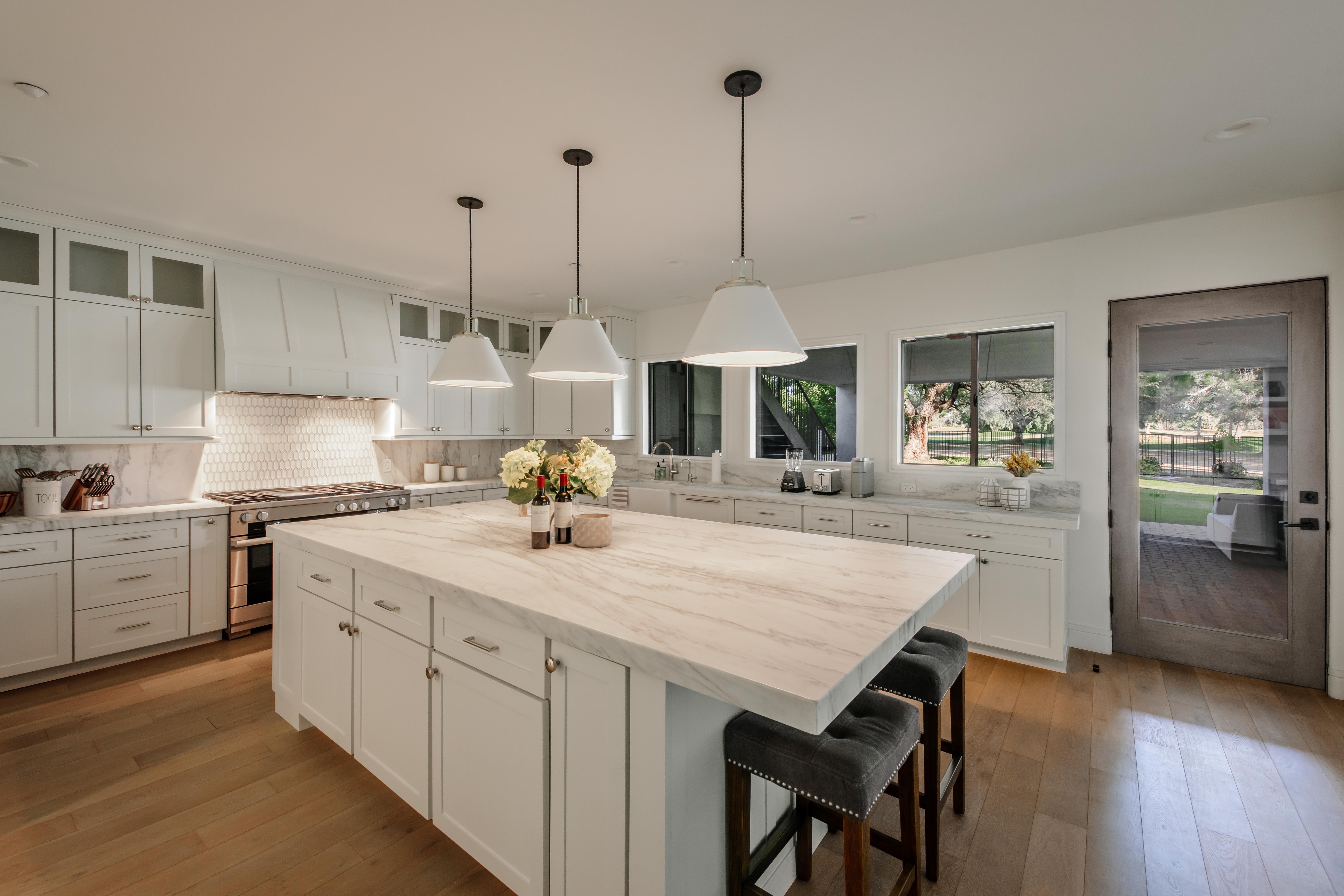 Luxury Dream House!! Sleeps 16 On Dream Views & Chef's Kitchen Modern