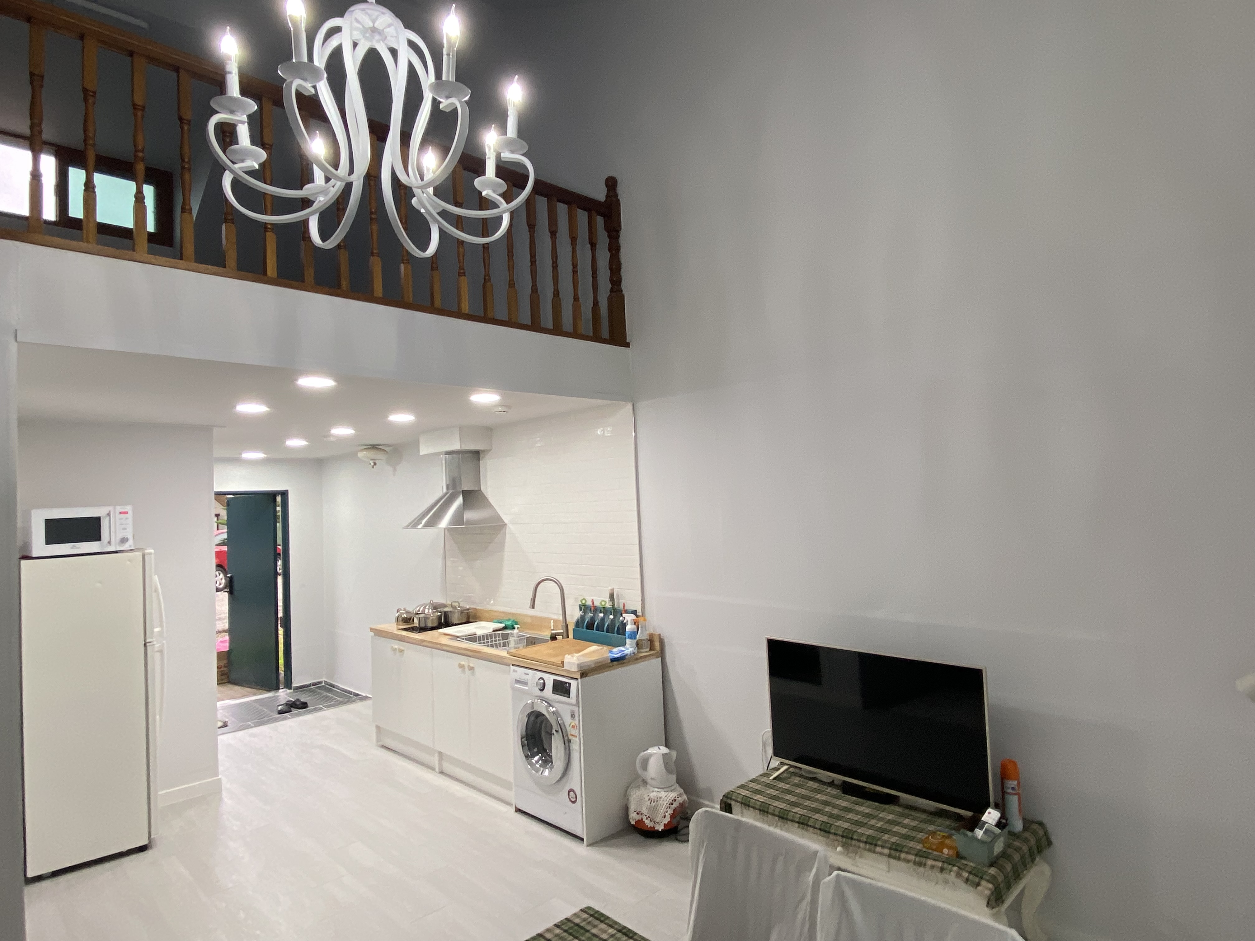 This is Pyeongchang Bloode Aspen for nature's healing ^ ^ Welcome to live for a month:)