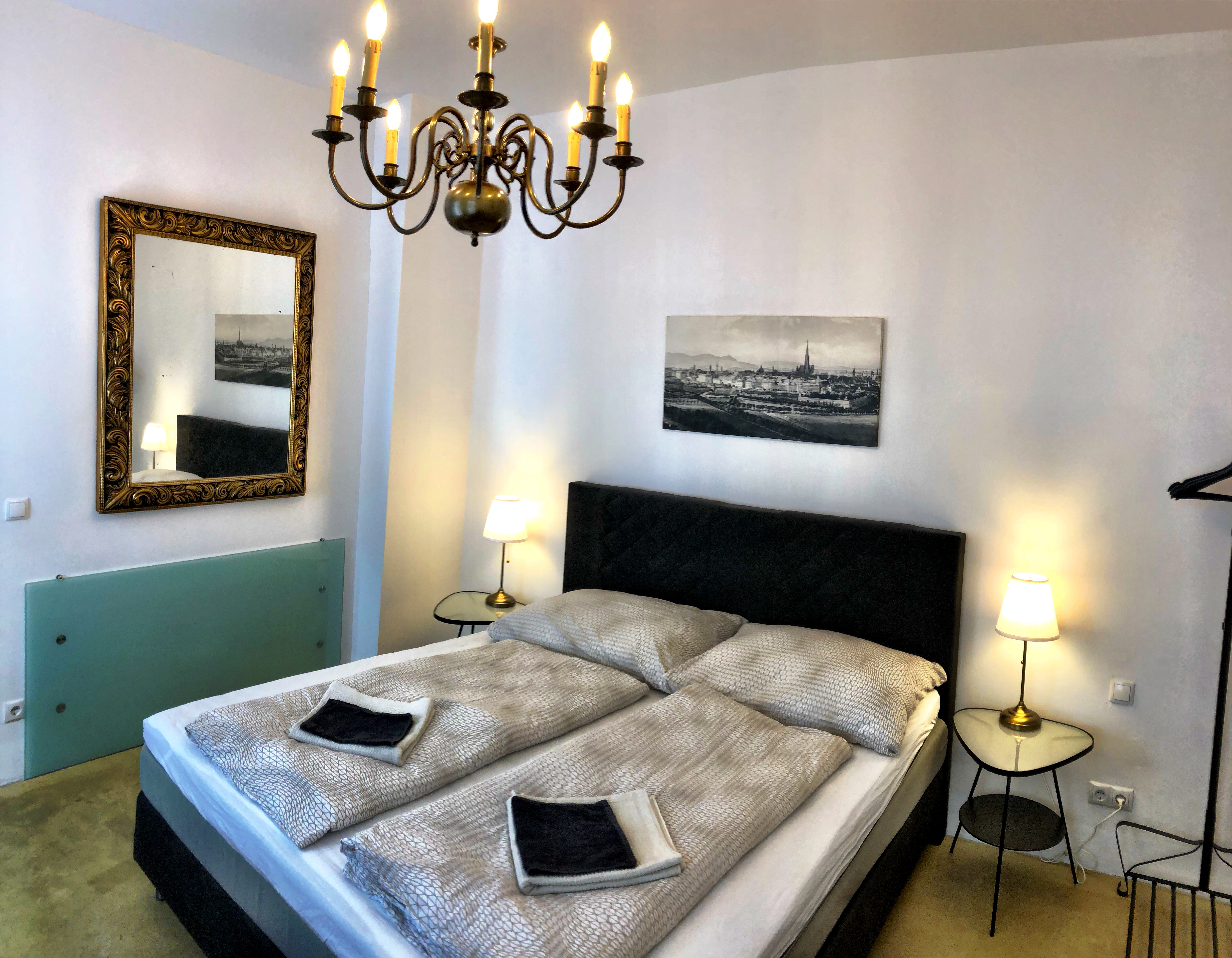 "City Hall" Romantic Junior Suite