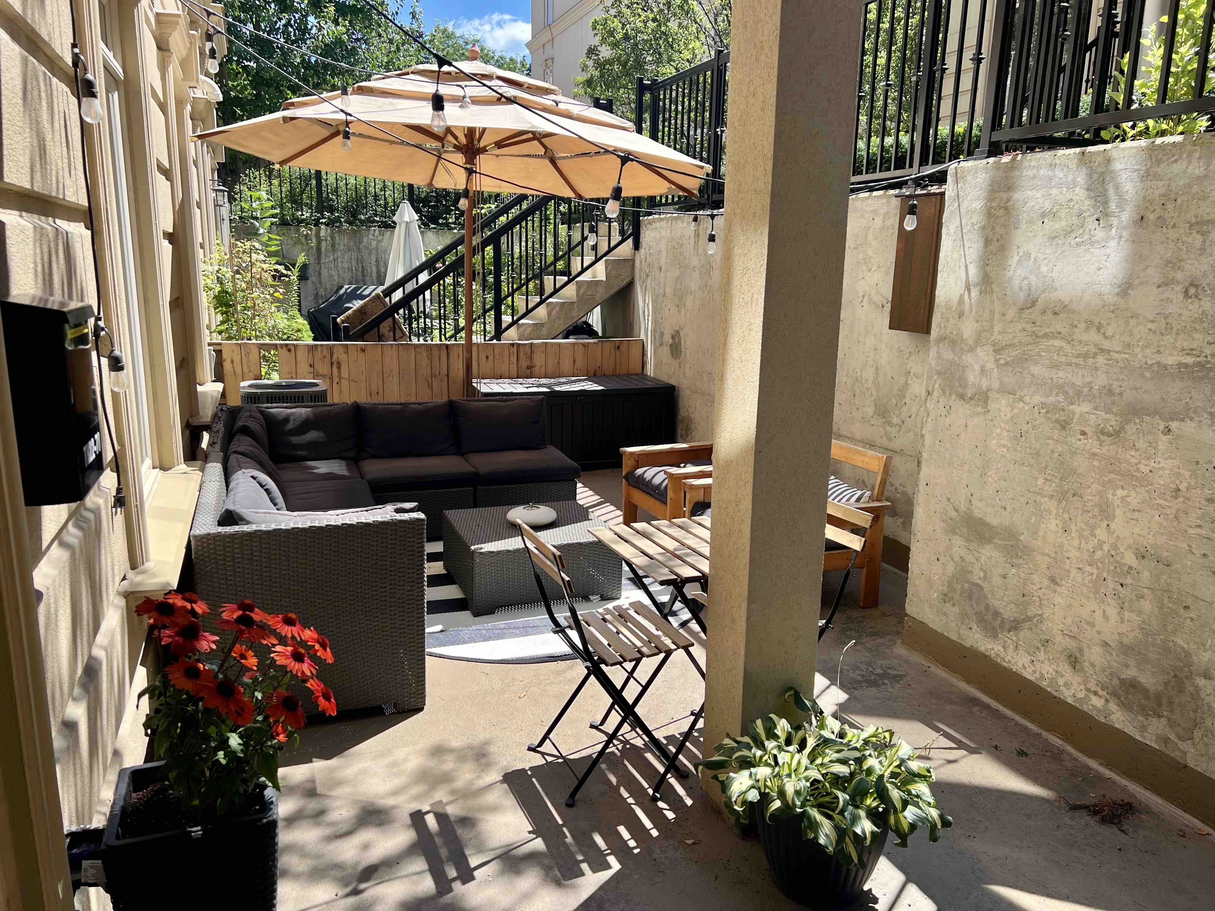 Private Room, Bath, & Desk in Toronto's Best Neighborhood