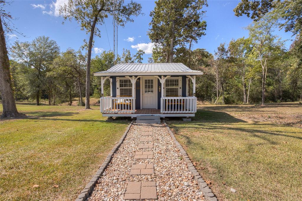 Blue cabin retreat on white rock creek