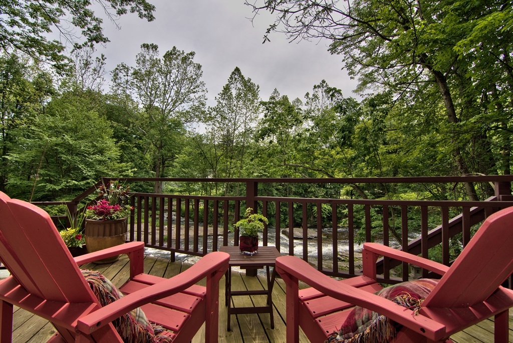 SERENE SANCTUARY Cabin w/ Creek Views! Cabins for Rent in
