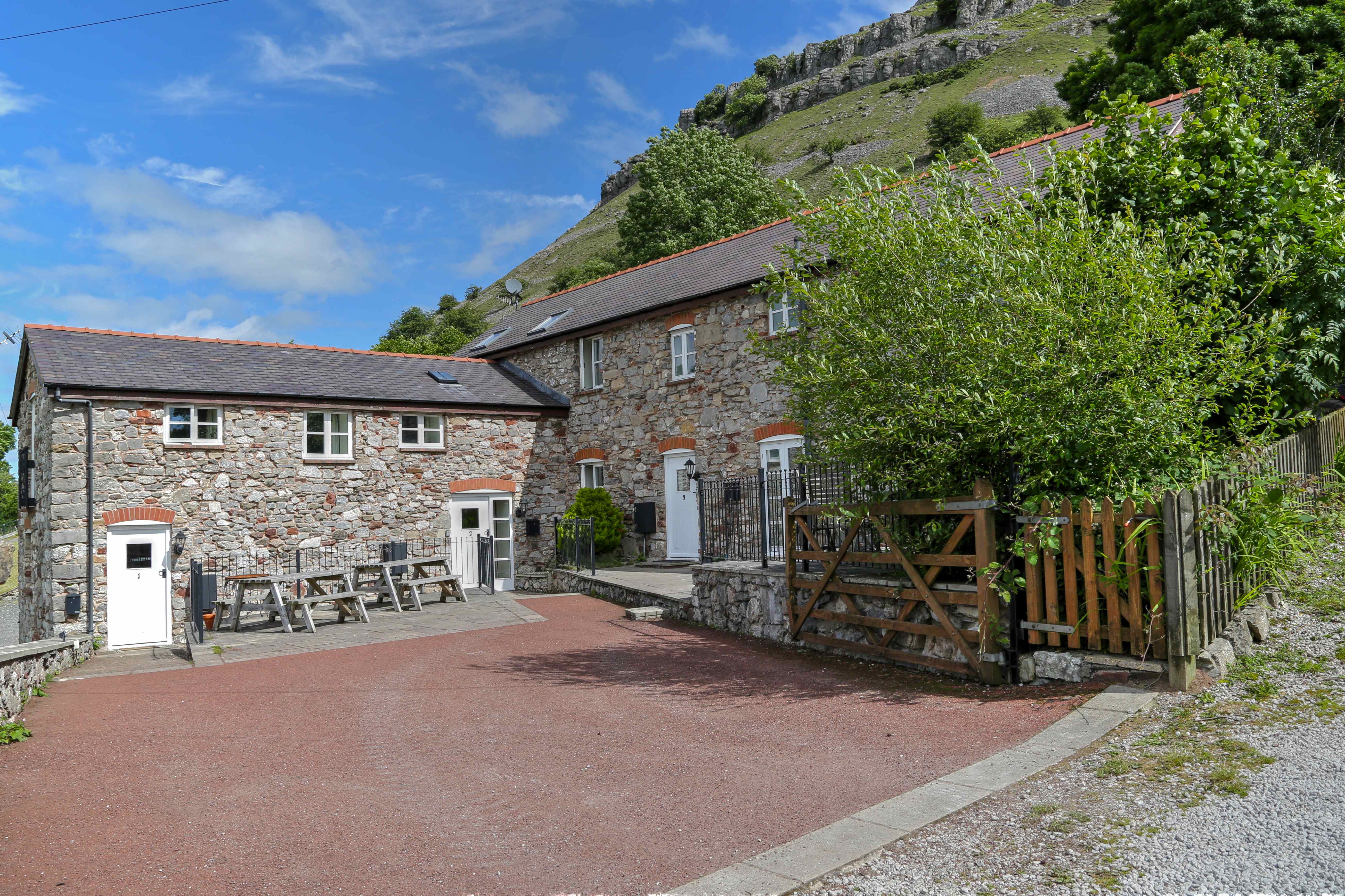The 3 Bedroom Cottage Panorama Cottages Houses for Rent in