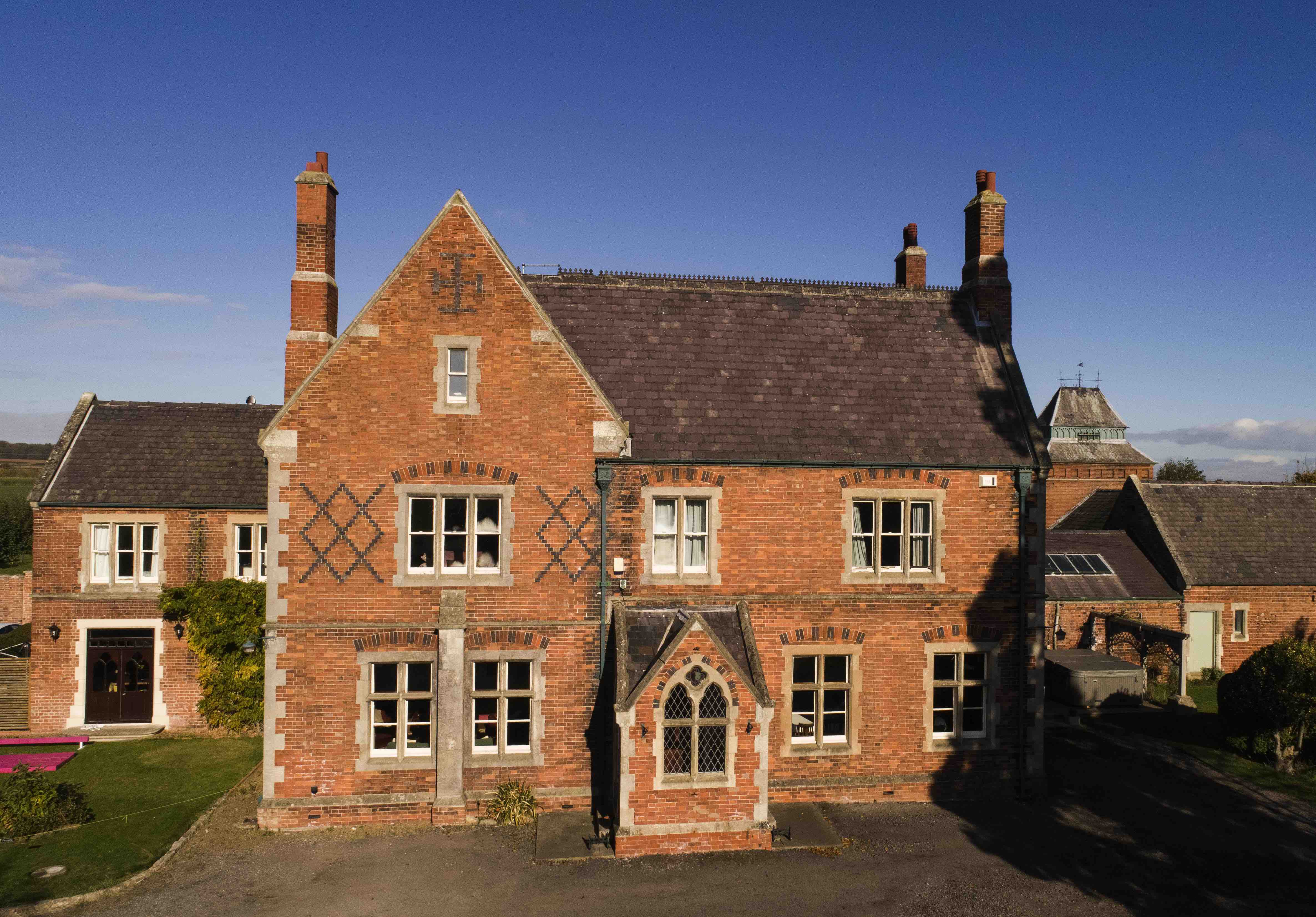 A private room or the whole Manor, Nottinghamshire Houses for Rent in