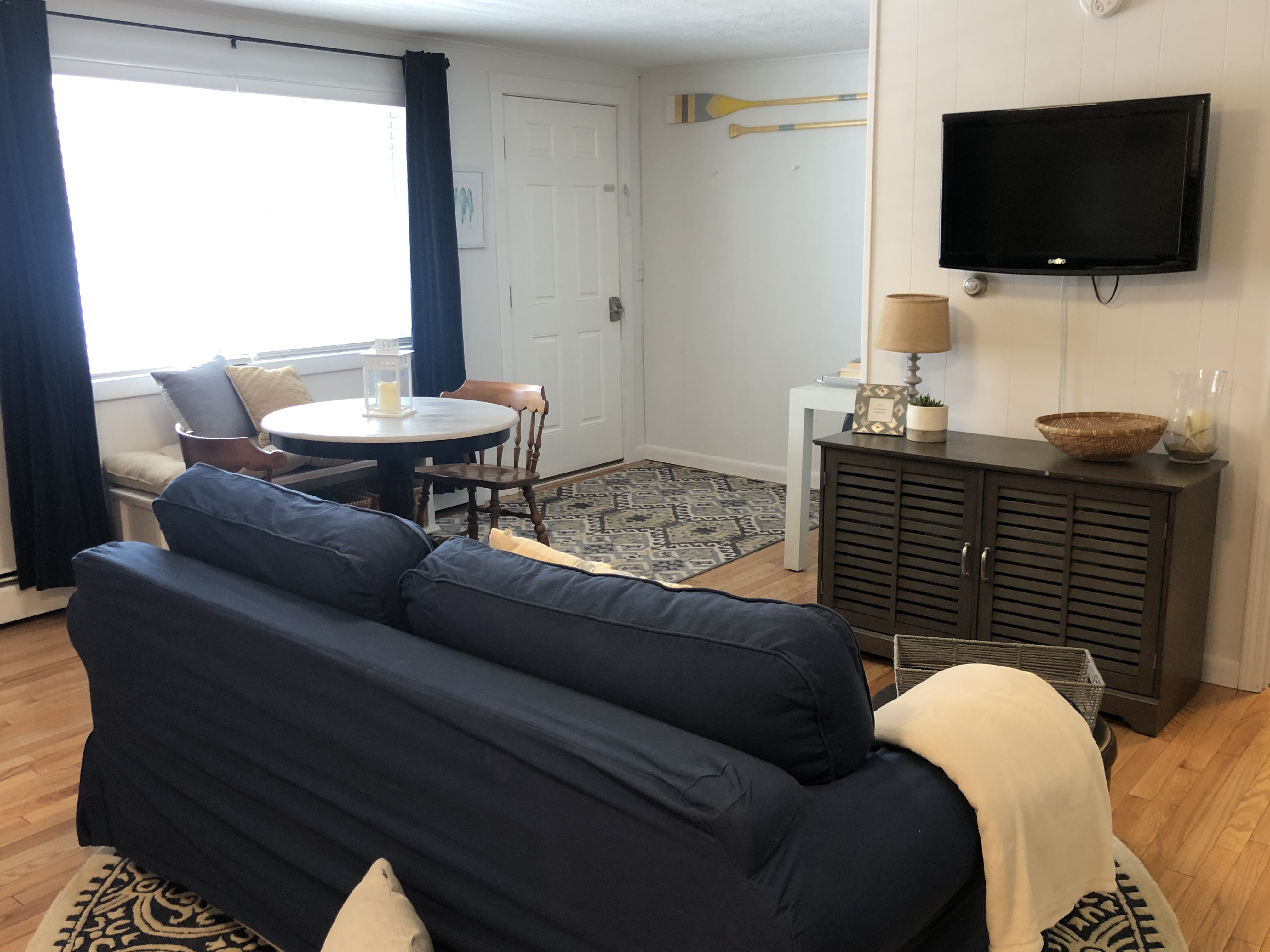 Cozy 2-Bedroom Beach Condo