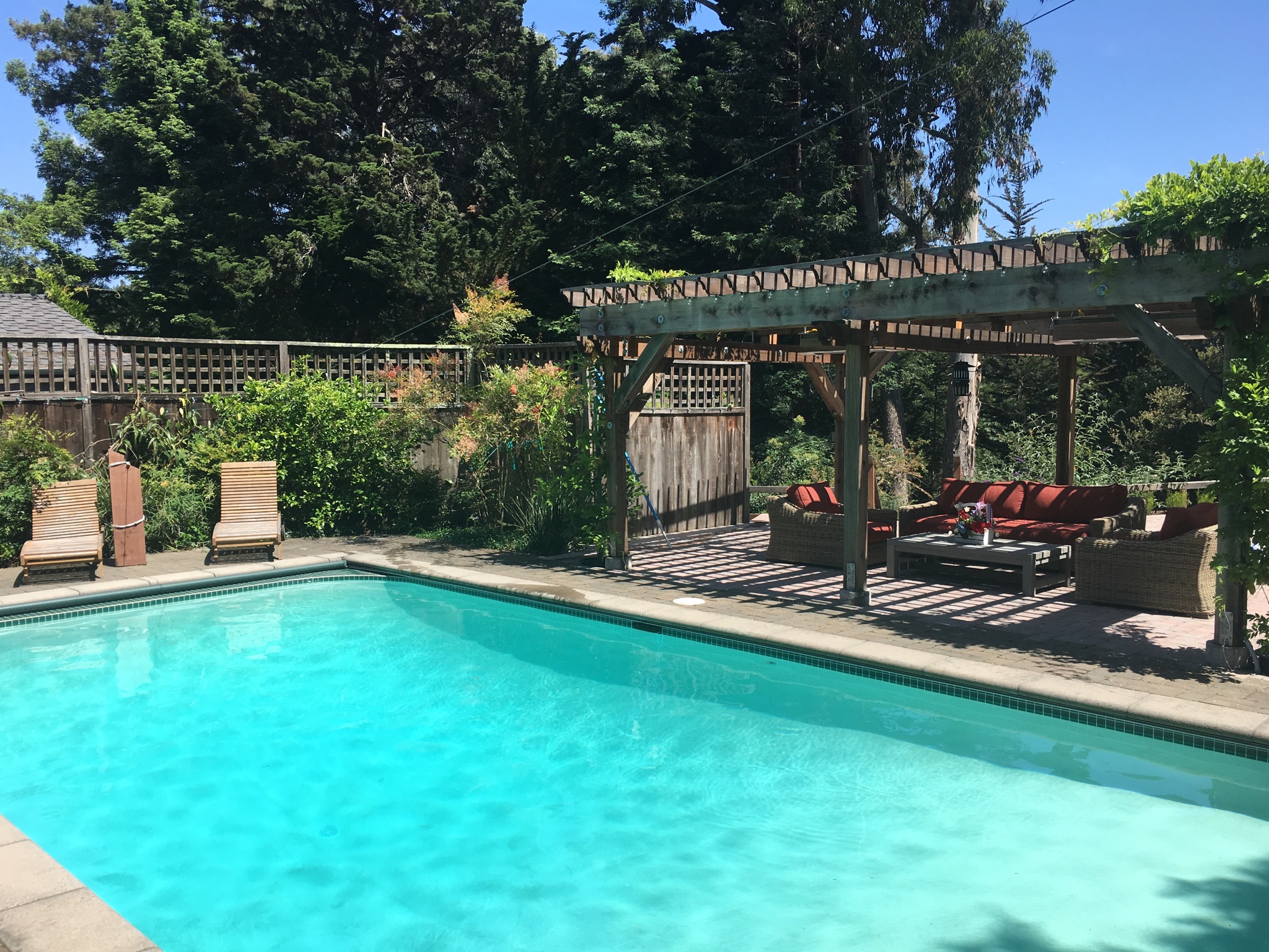 Private Retreat incl Pool in Garden Oasis in Upper Rockridge, Oakland