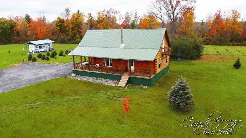Quiet and peaceful cabin on the edge of Tug Hill