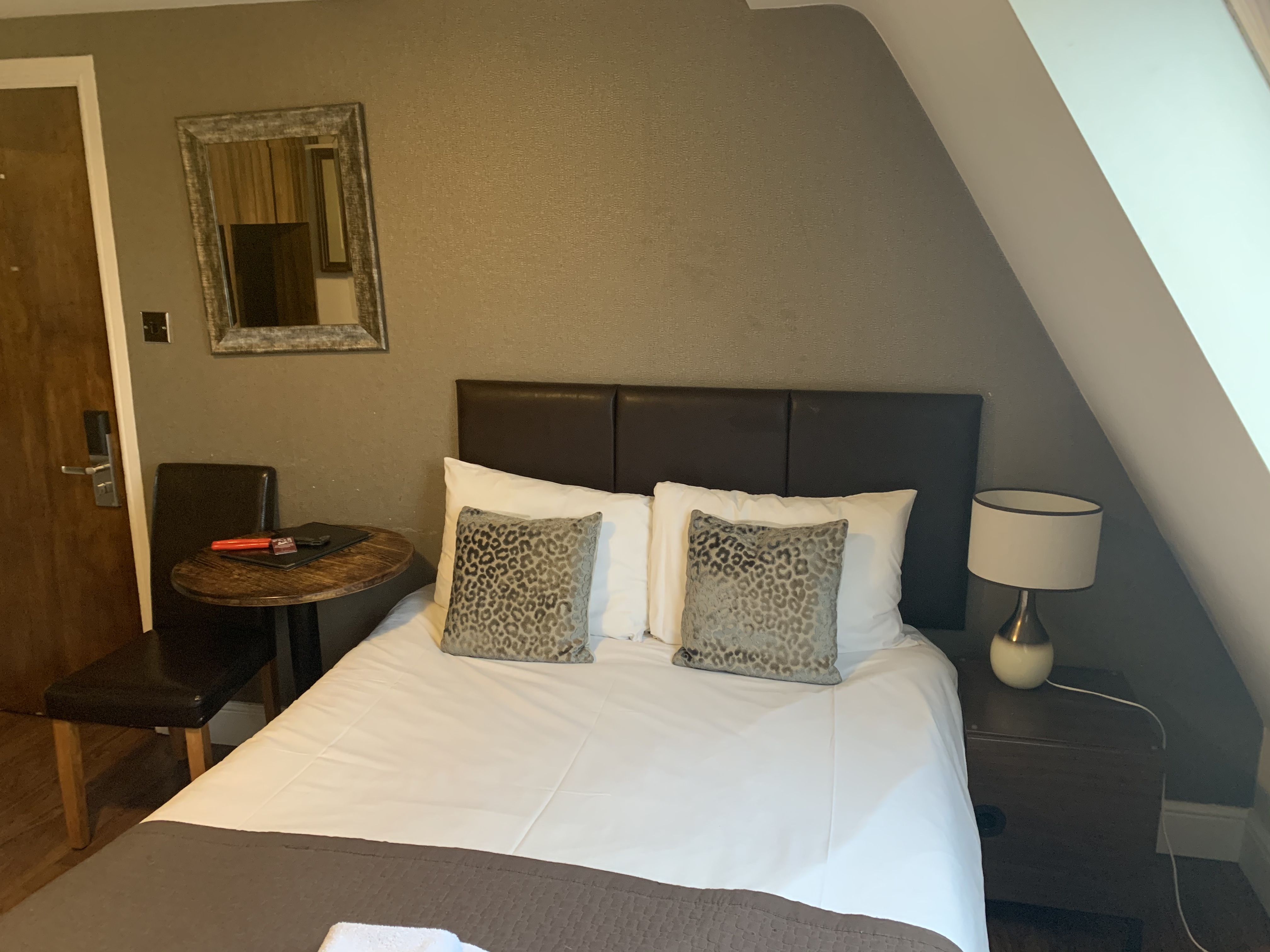 Cosy Double studio in Zone 2 Hammersmith (3) in Hammersmith and Fulham, London
