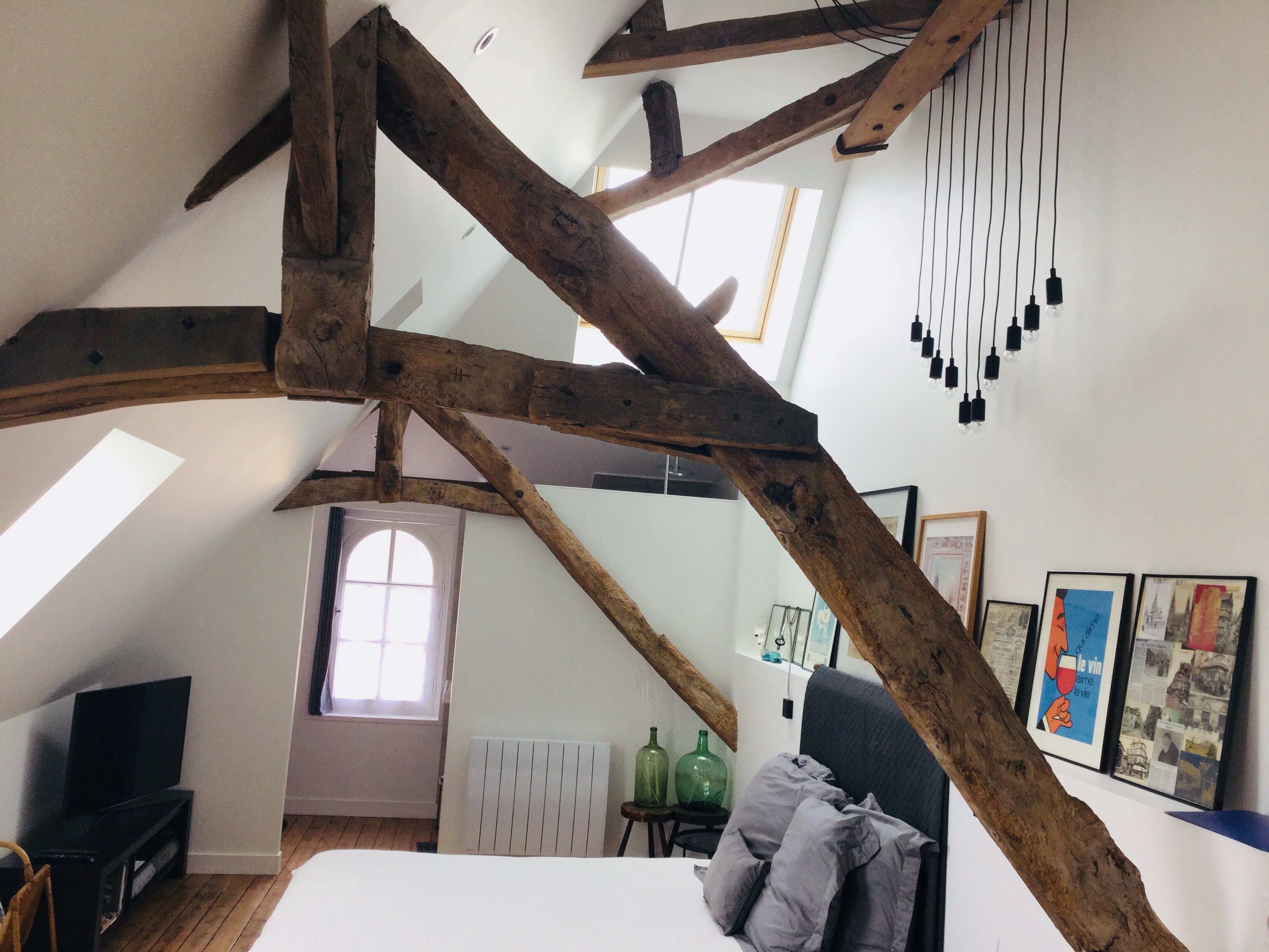 La Tour Bayeux -Tower Loft in Historic City Center