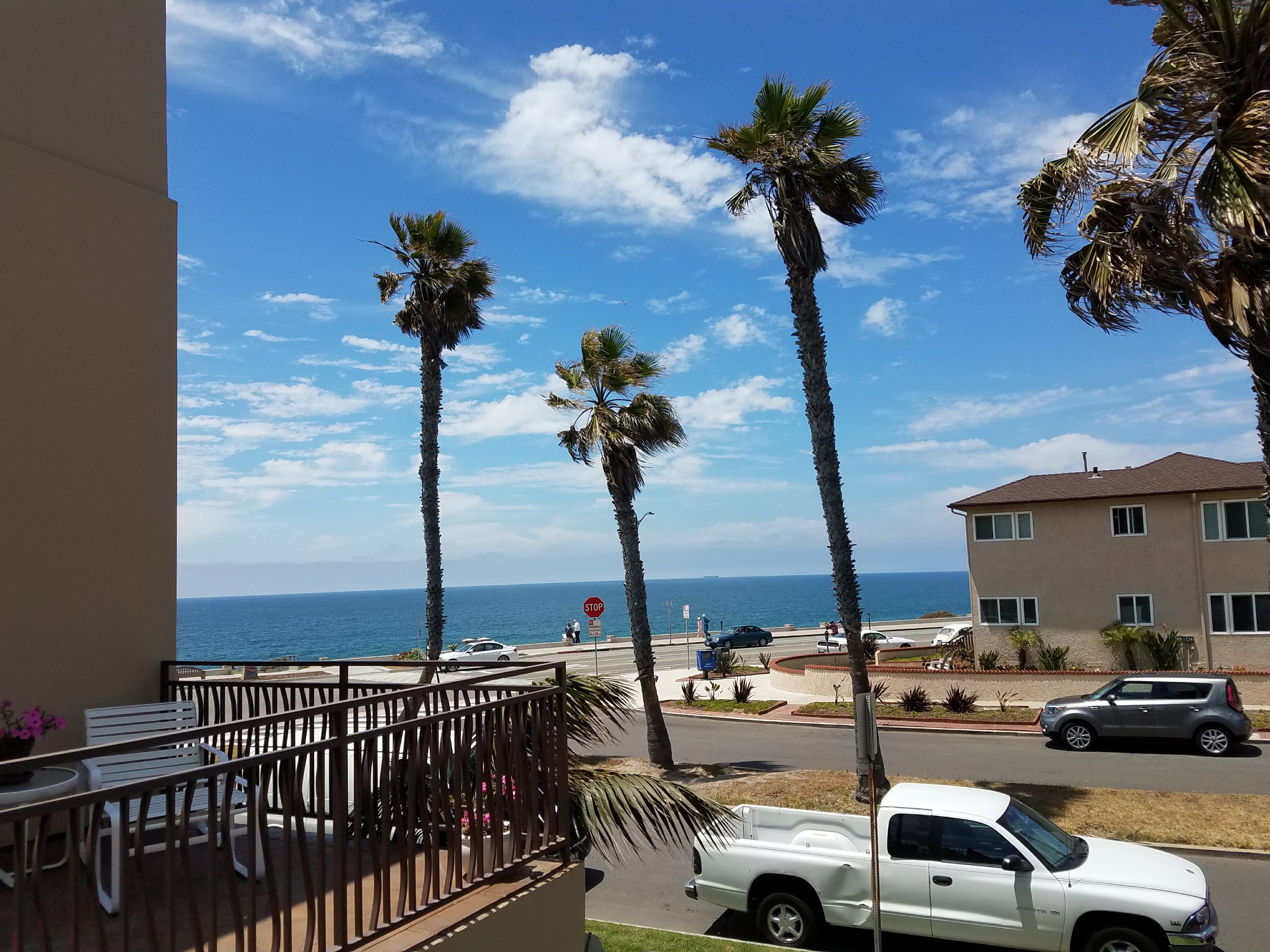 Beachside Bungalow- steps 2 Beach! in Torrance, Los Angeles