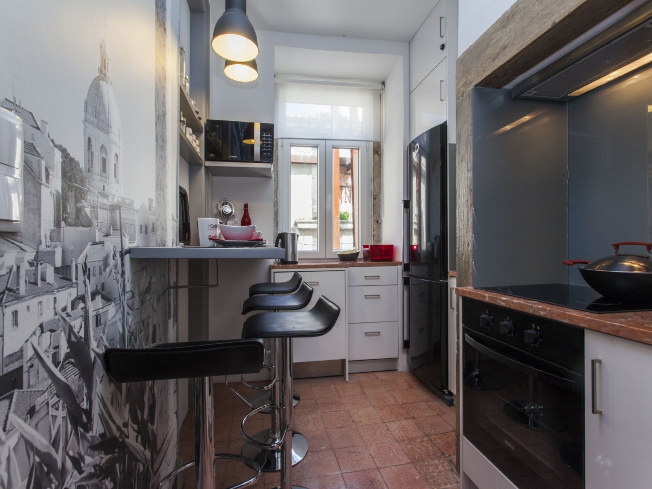 Historical Lisbon Apartment in Misericrdia, Lisbon