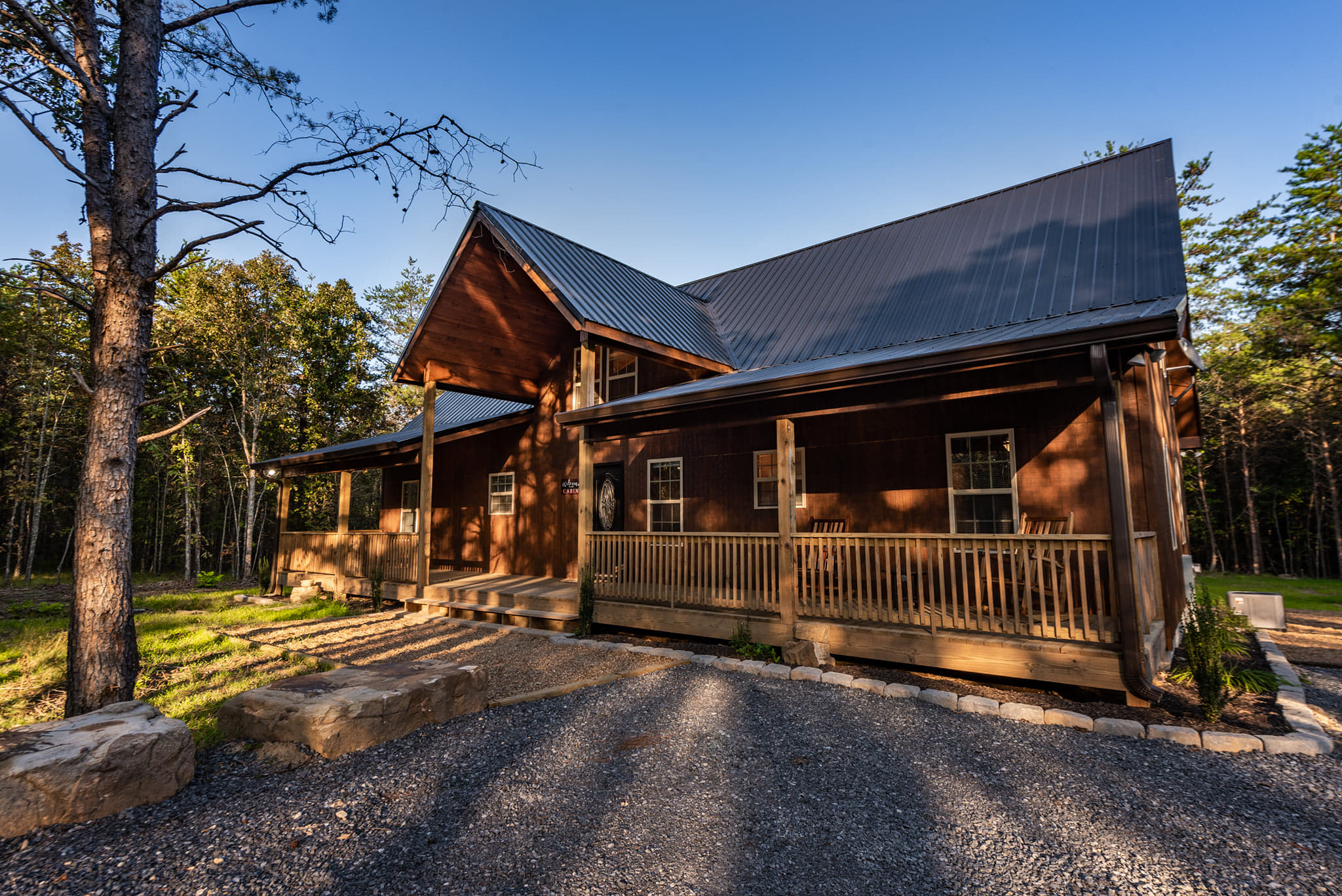 NEW CONSTRUCTION!!! RUSTIC RETREAT SLEEPS 14 Cabins for Rent in