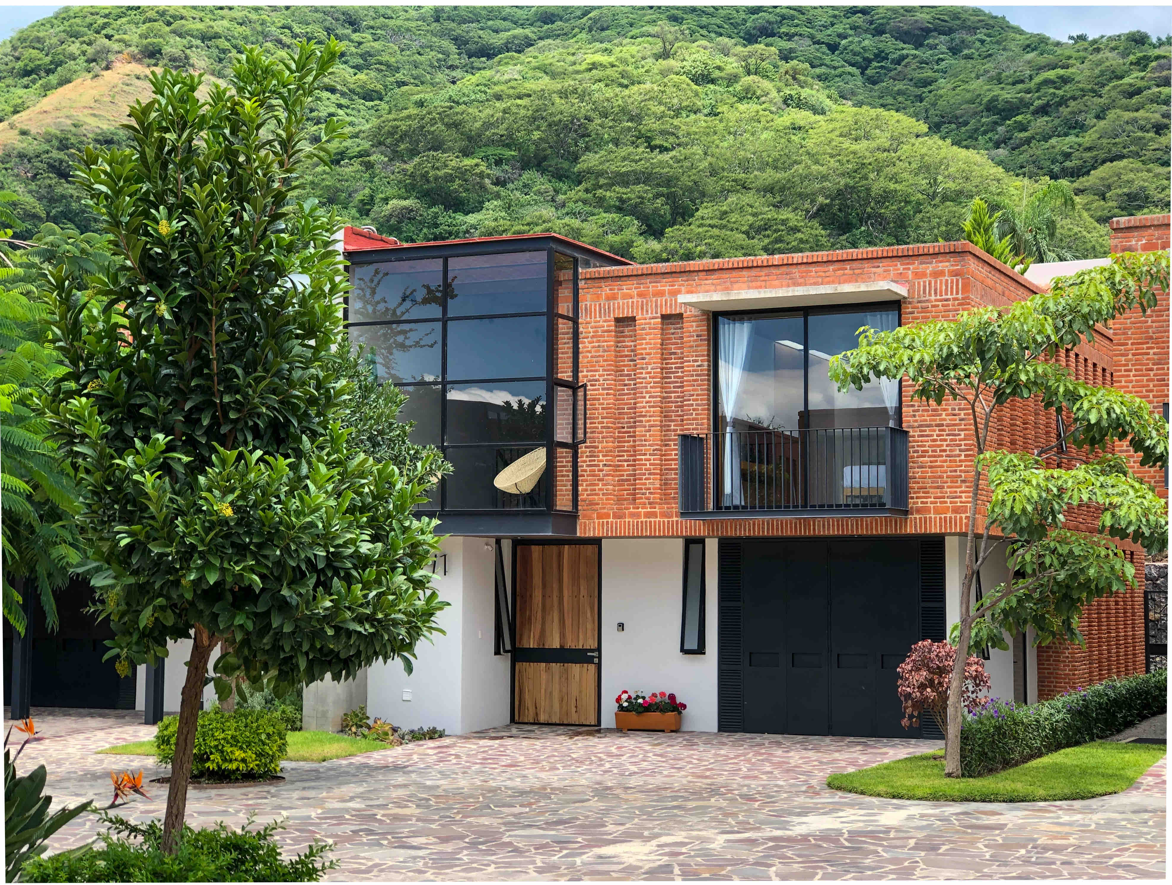 Stylish and spacious house located in Ajijic