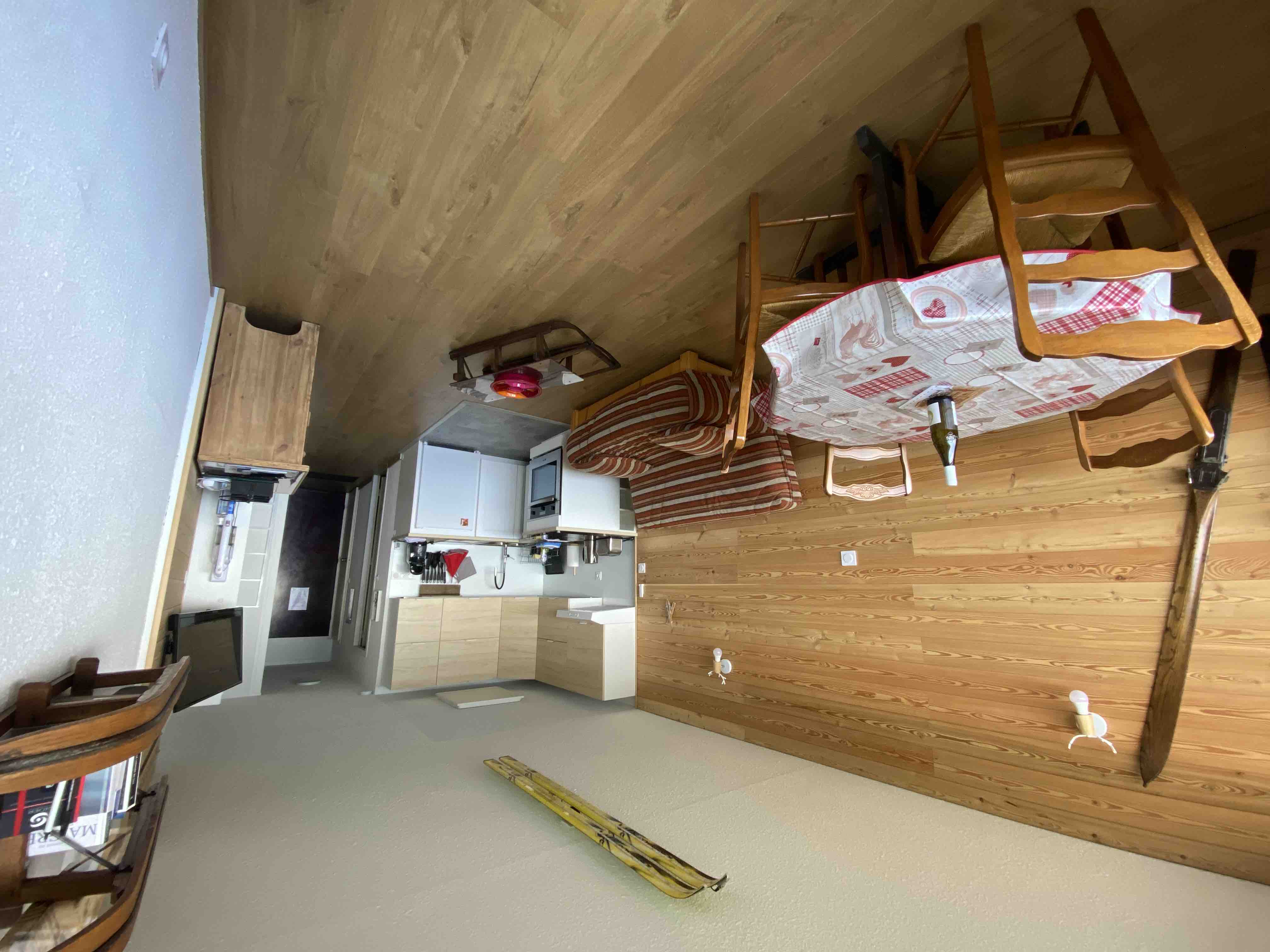 Renovated studio, ski-in/ski-