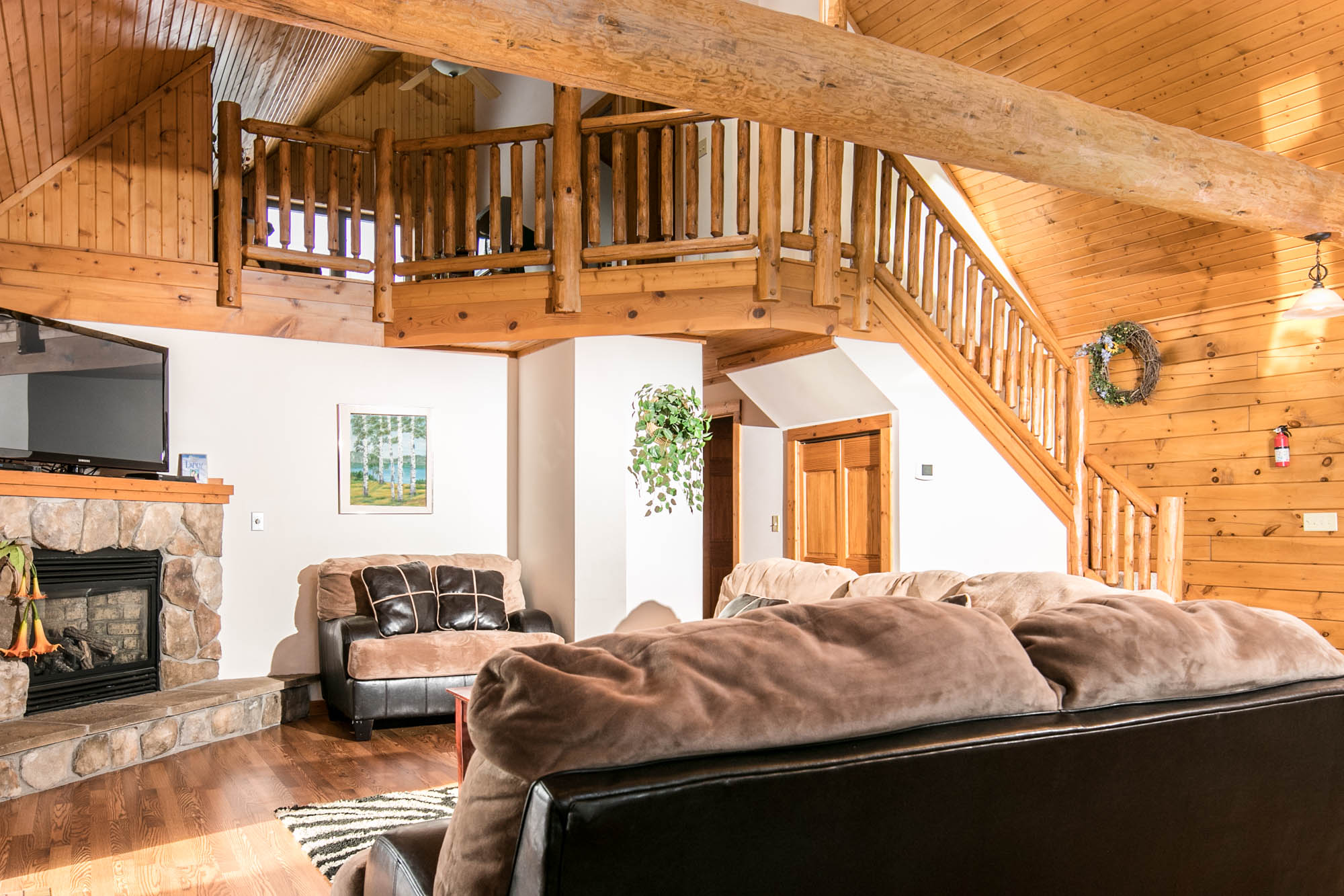 Zen Log Cabin Lake Nature Retreat in Galena! Cabins for Rent in Galena, Illinois, United