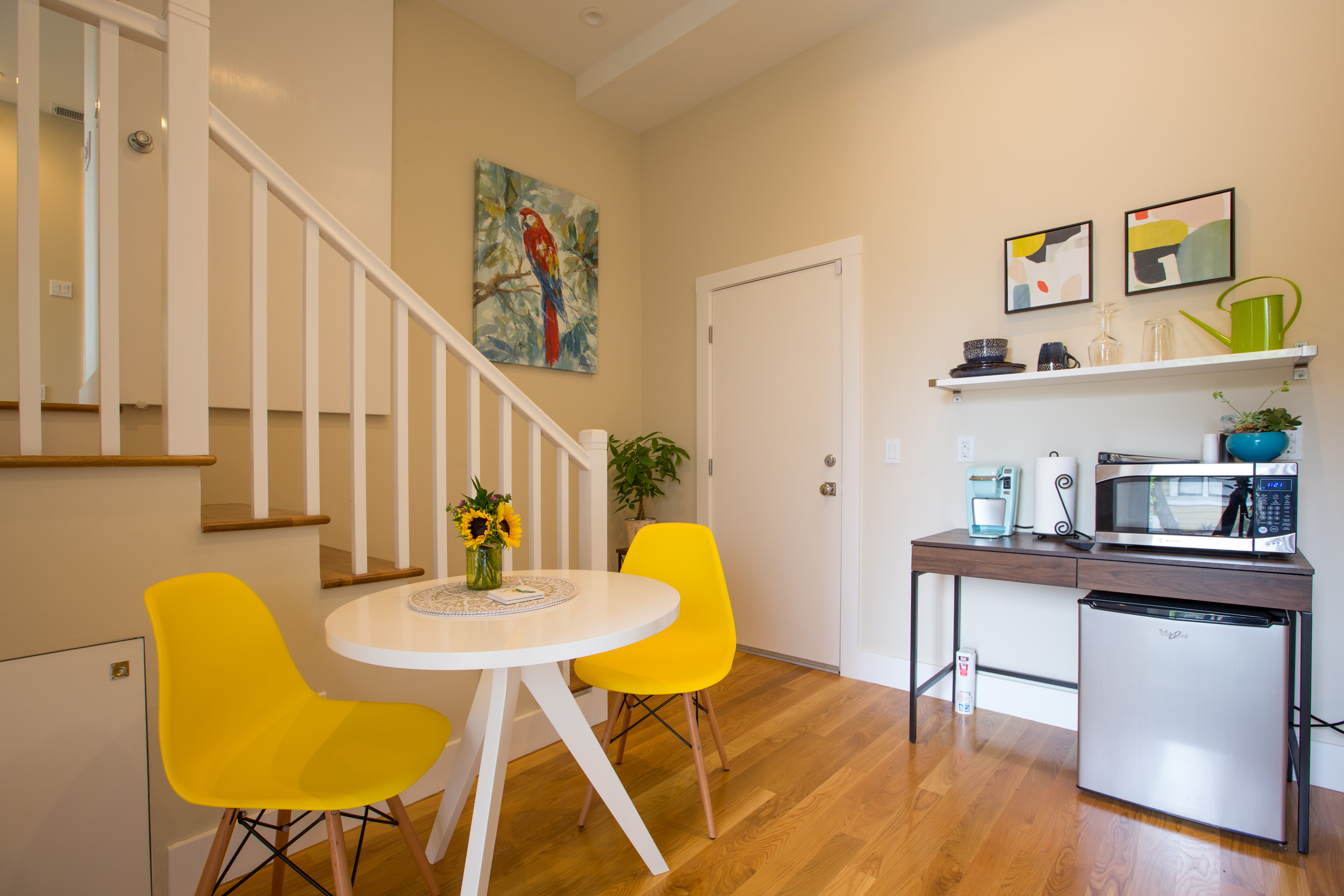 Cozy Guest Suite Near Liberty Stairs