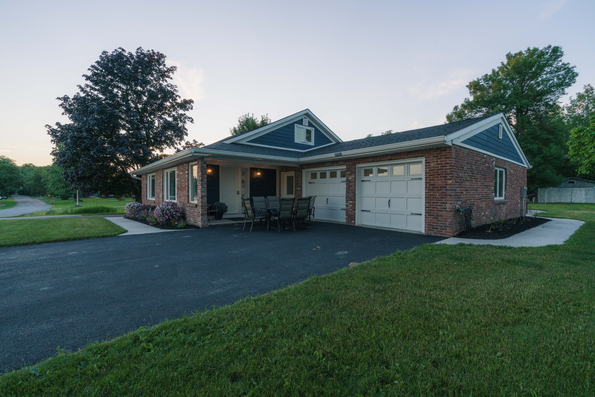 Waterfront Pt Salubrious Chaumont NY Sleeps 15 Houses for Rent in Chaumont, New York, United