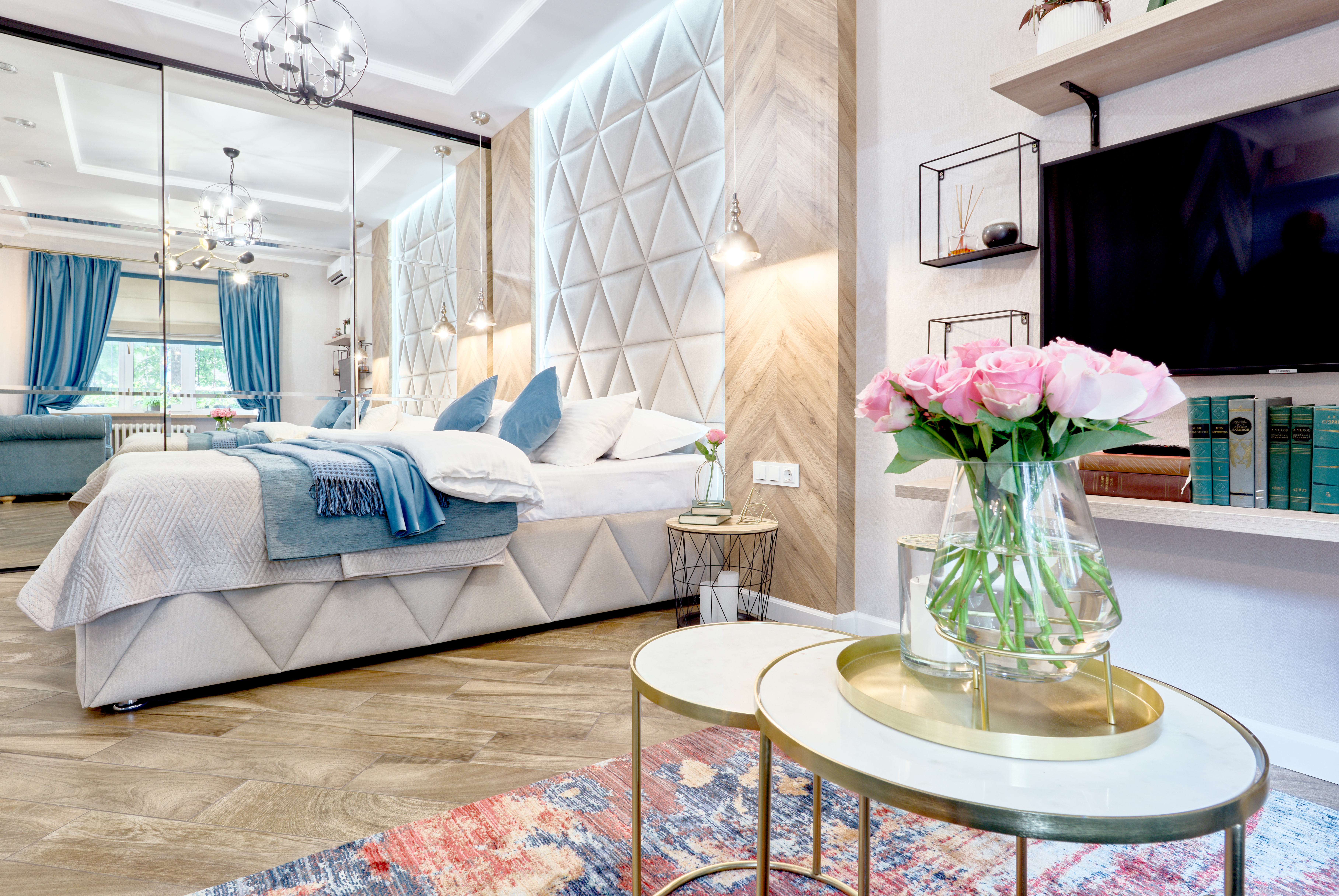 Cozy new apartment in the center of Kiev