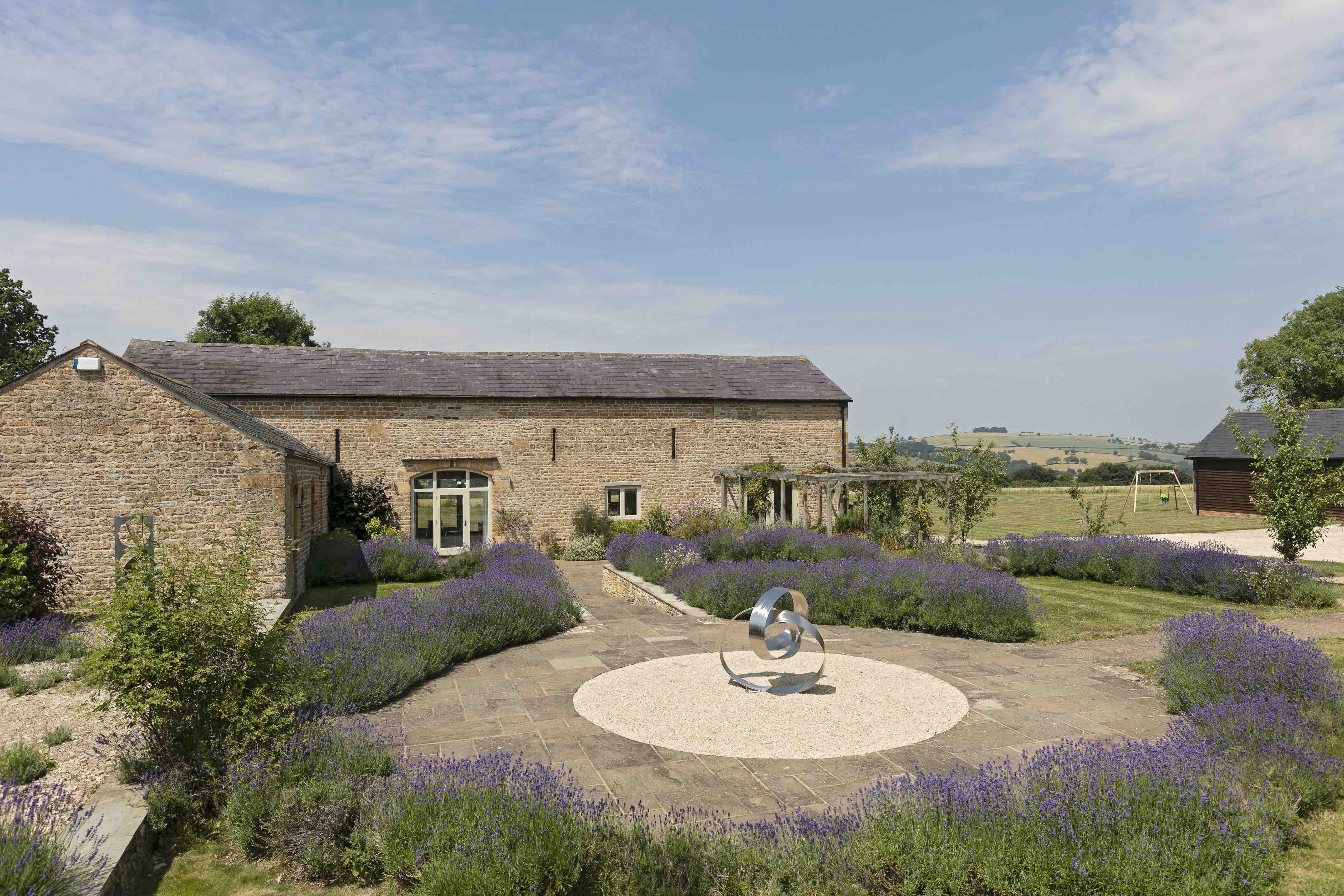 Luxury Cotswolds Retreat with Games Room & Gym Houses for Rent in