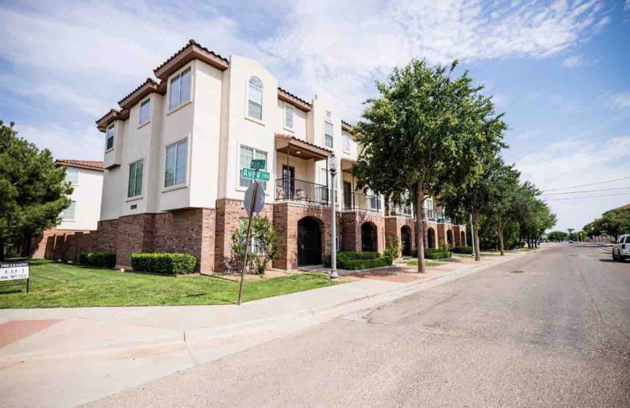 Townhouse Bedroom Suite B Townhouses for Rent in Lubbock, Texas