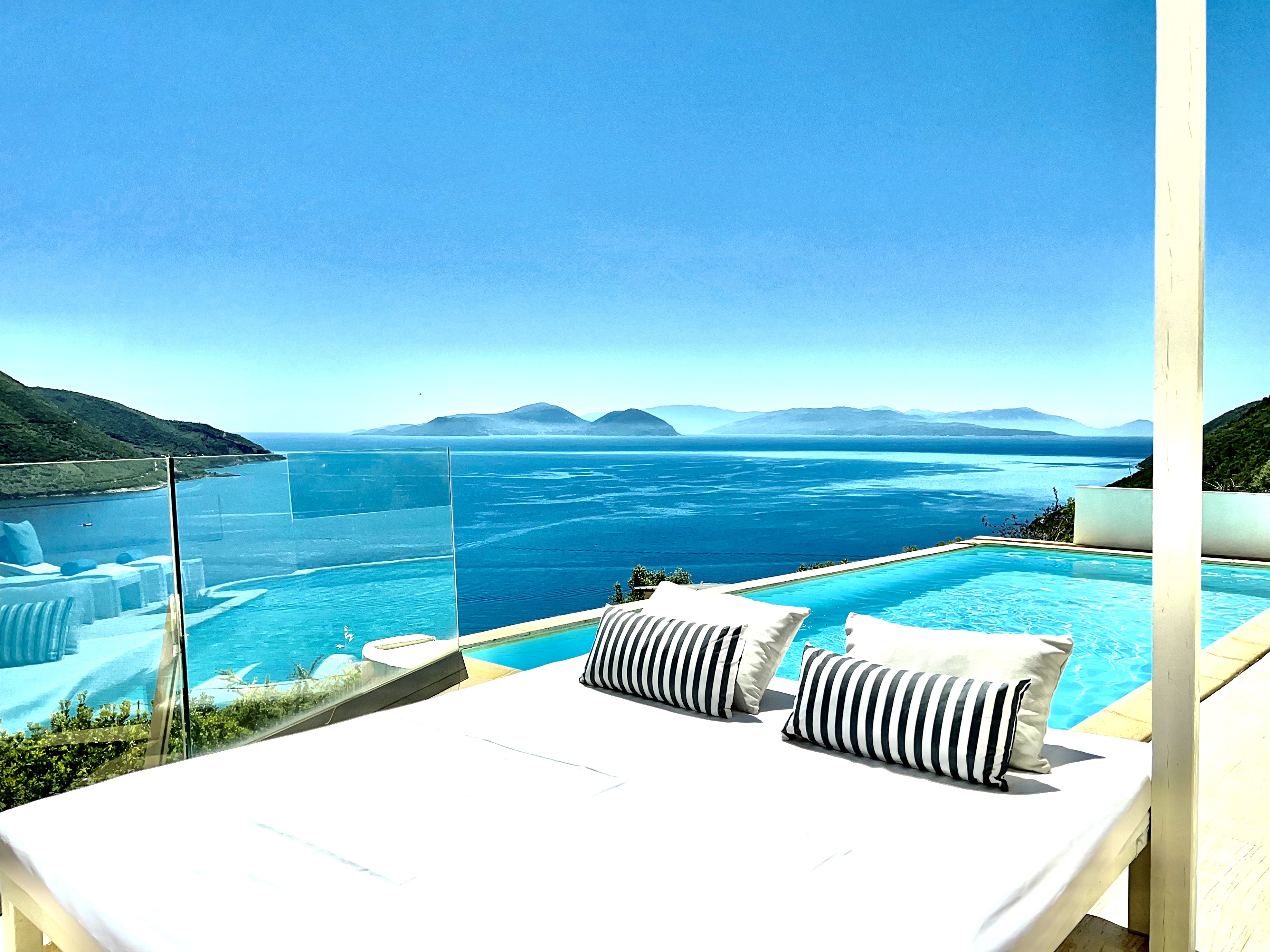 Get a 10%-25% discount Private villa,private pool,