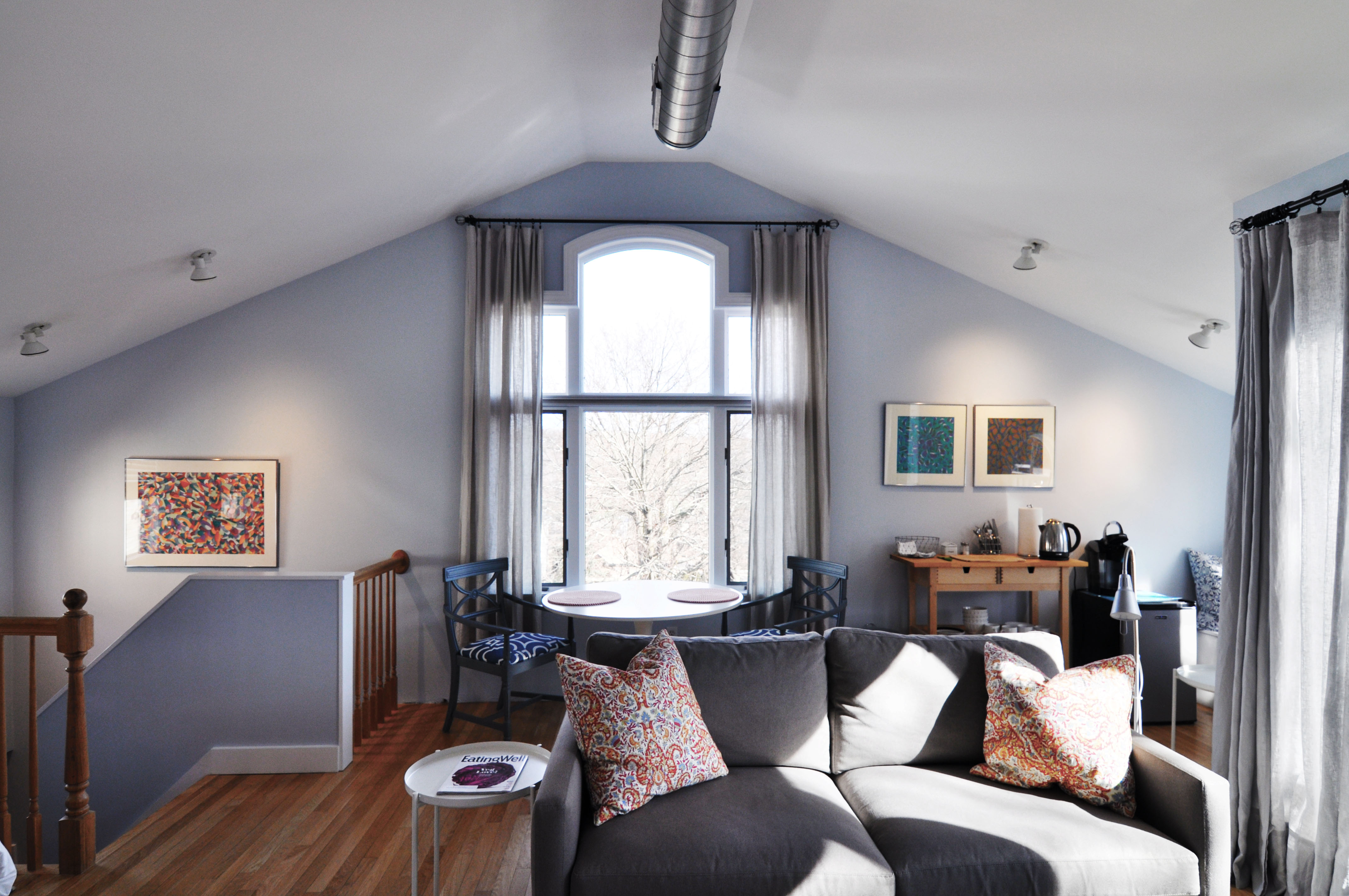 Tranquil Treetop Loft