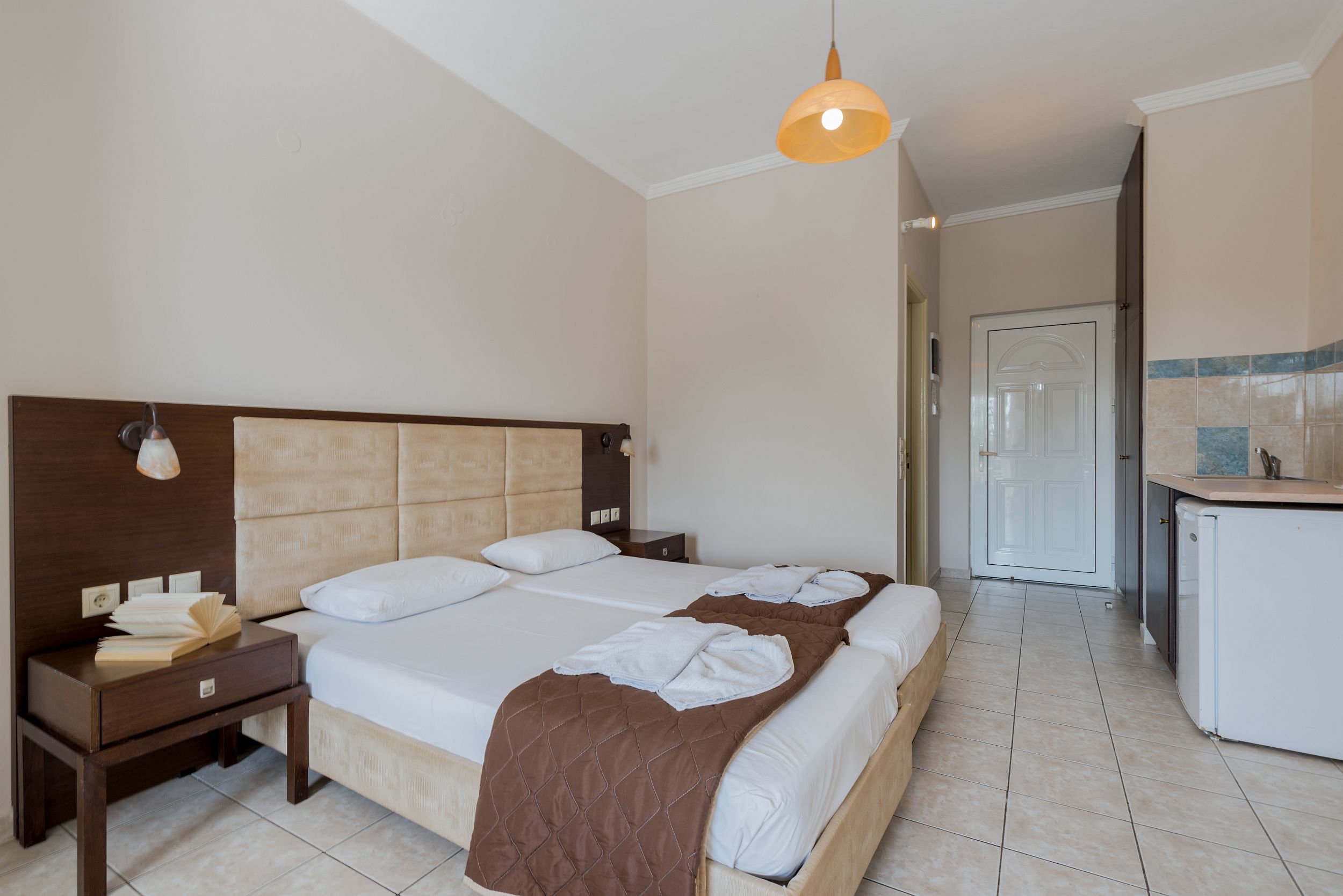 cronulla hotel kalamaki greece