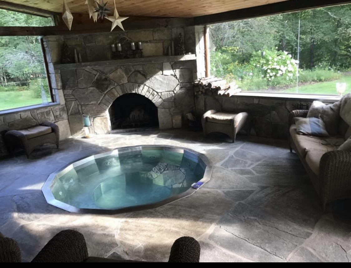 Vermont Escape Ten Miles to Okemo! Indoor Hot Tub Houses for Rent in